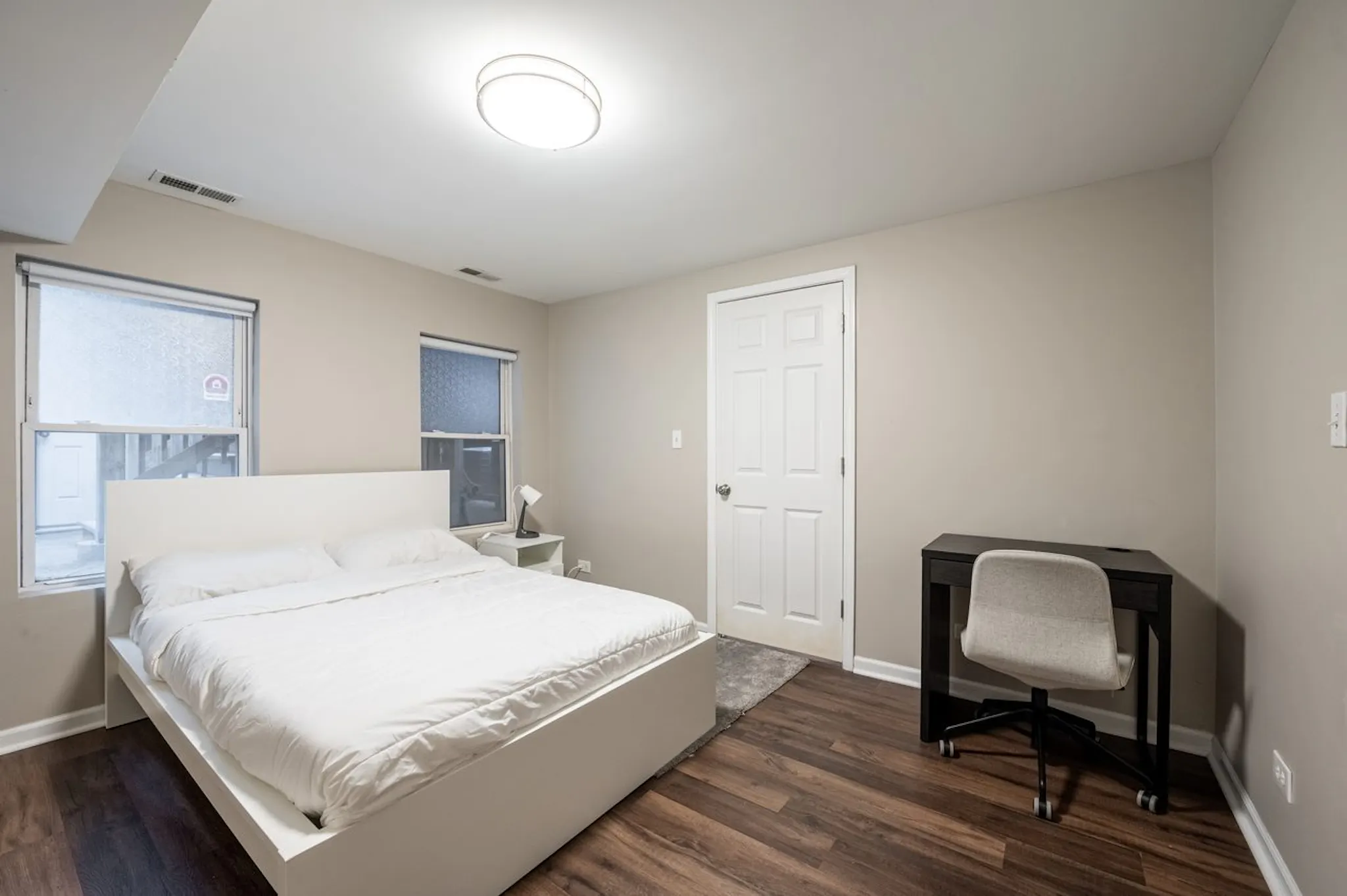 West Armitage Avenue, Chicago, IL preview