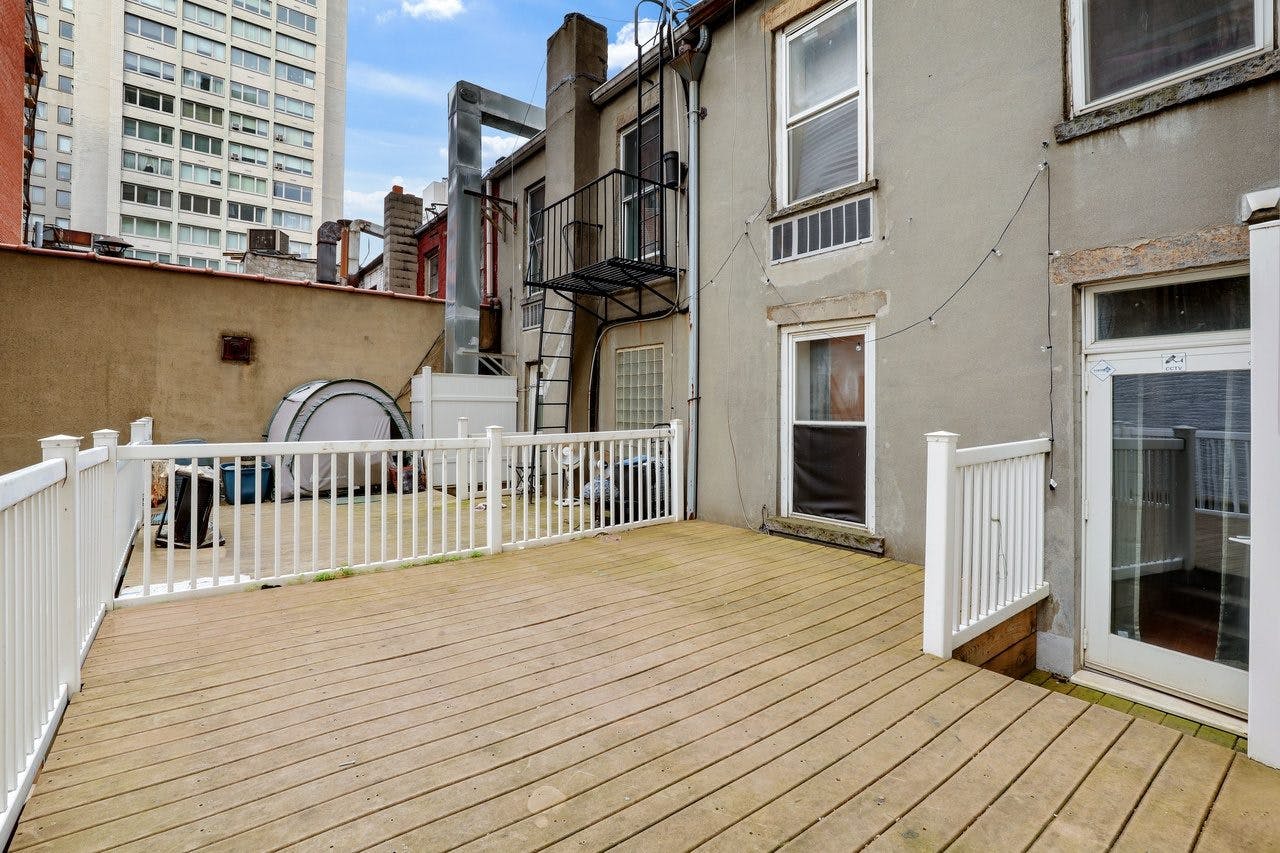 York Avenue, New York City, NY preview