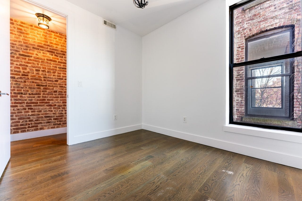 New York Avenue, Kings County,  preview