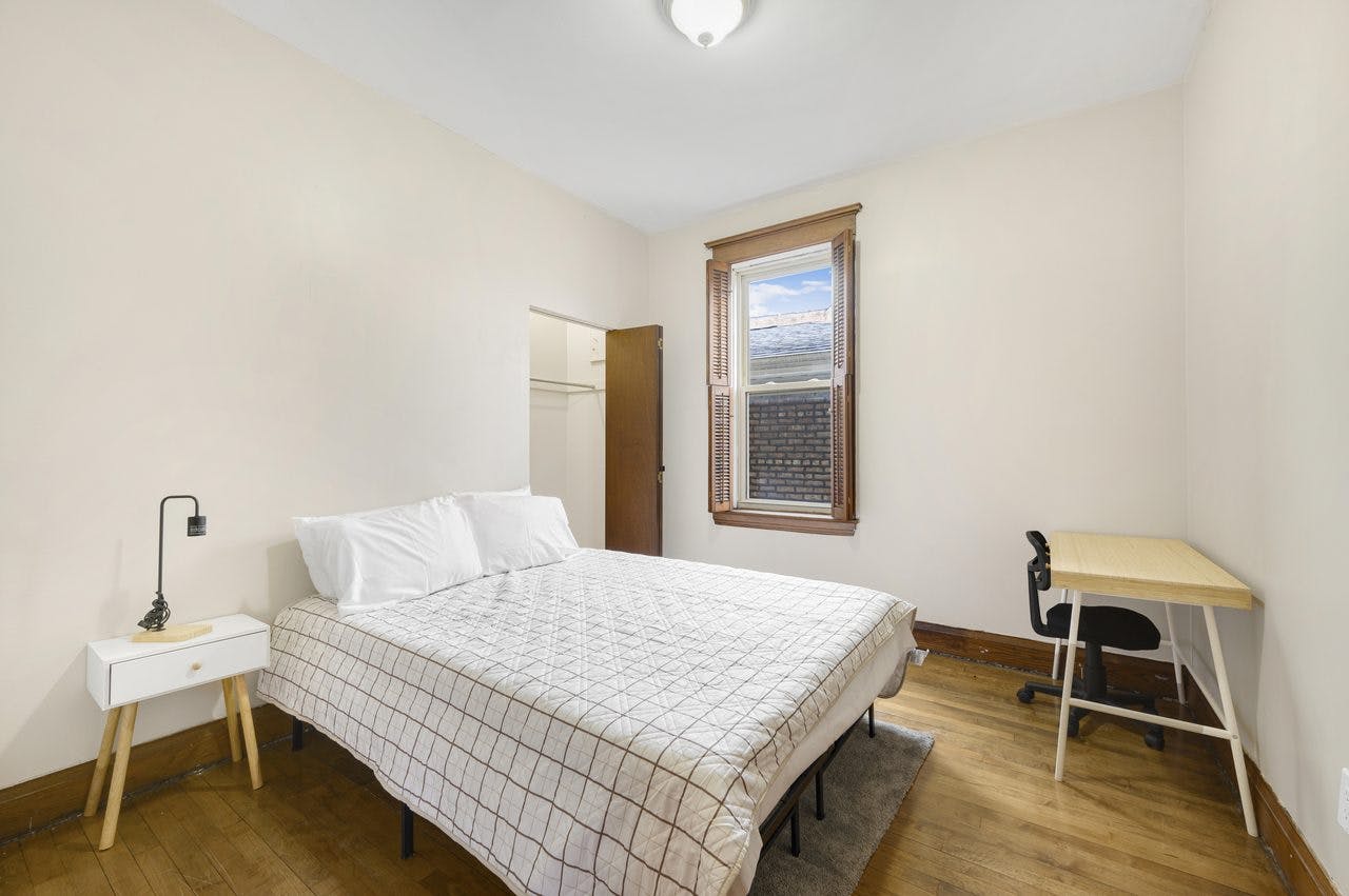 WG-Zimmer zu mieten für $1,187 pro Monat in Chicago, North Springfield Avenue