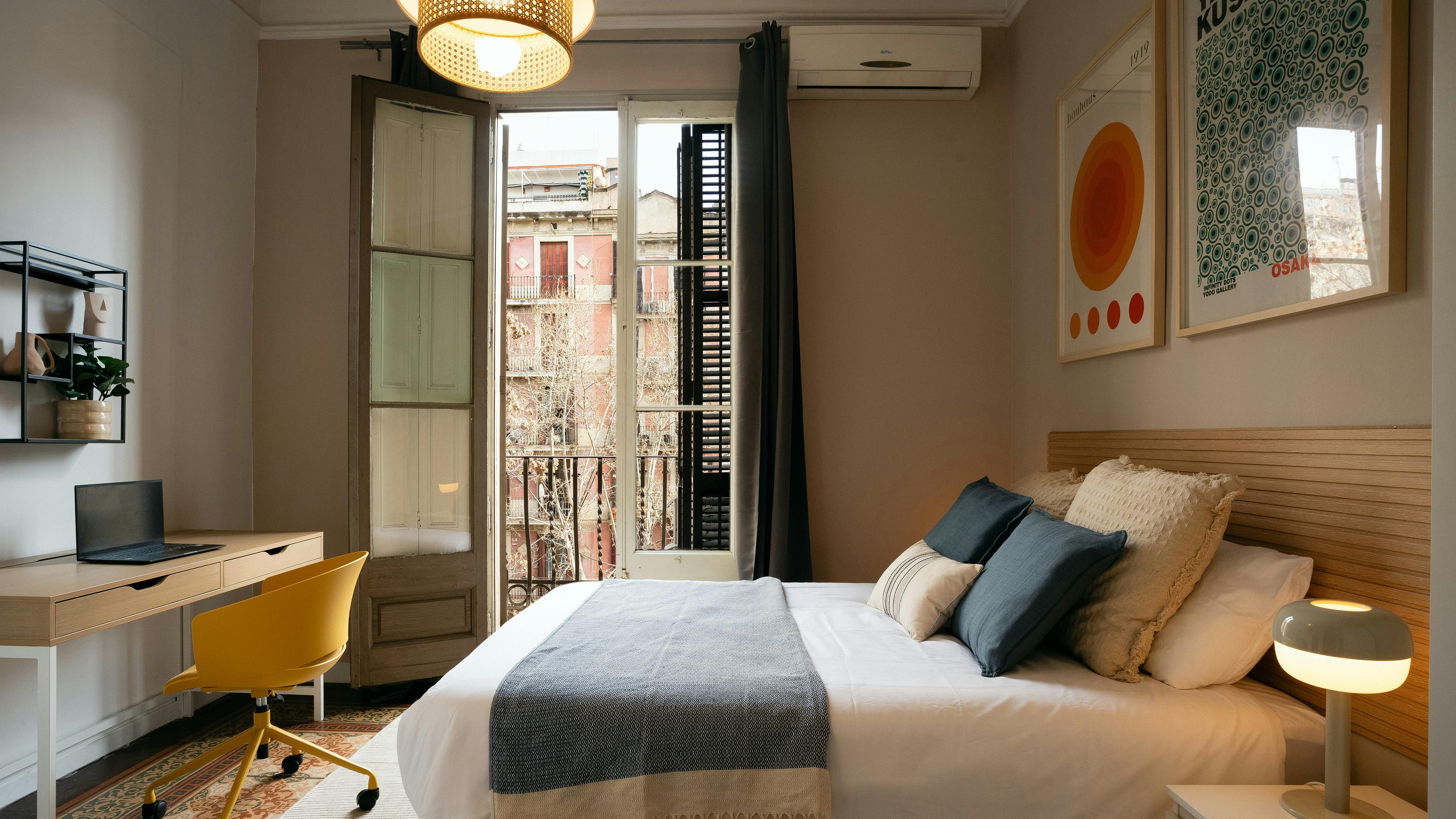 Carrer del Comte d'Urgell, Barcelona Barcelona