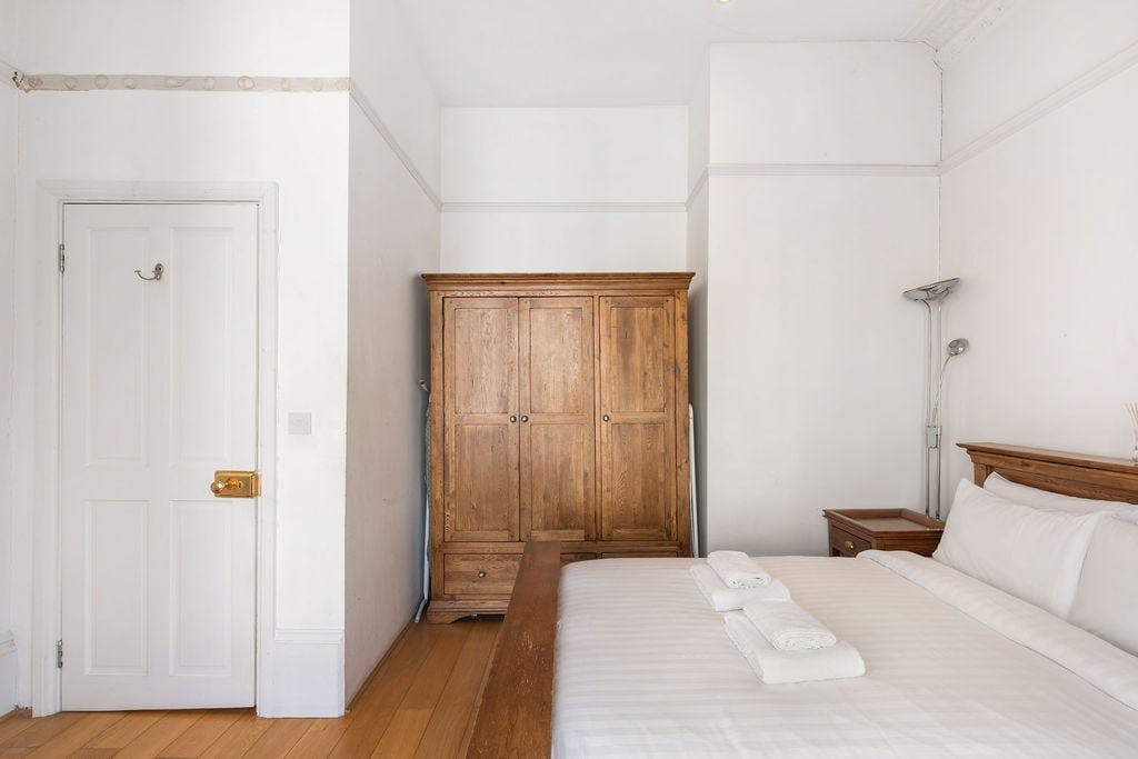 Apartment London, 2 beds — photo 15