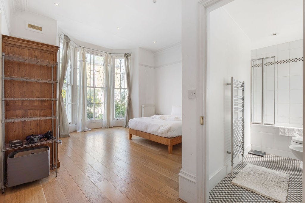Apartment London, 2 beds — photo 19