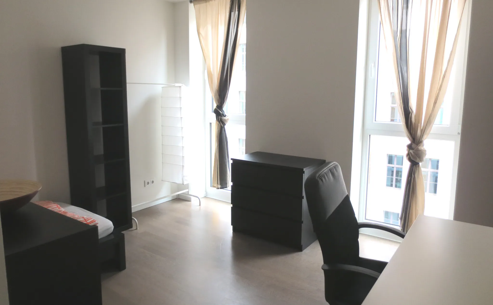 Bernhard-Weiß-Straße, Berlin preview