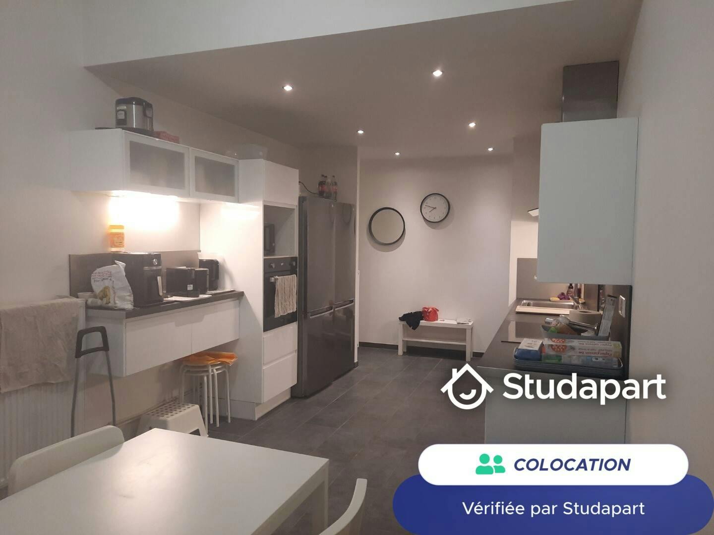 Private room for rent on Rue Nationale, Lille - Vue 5