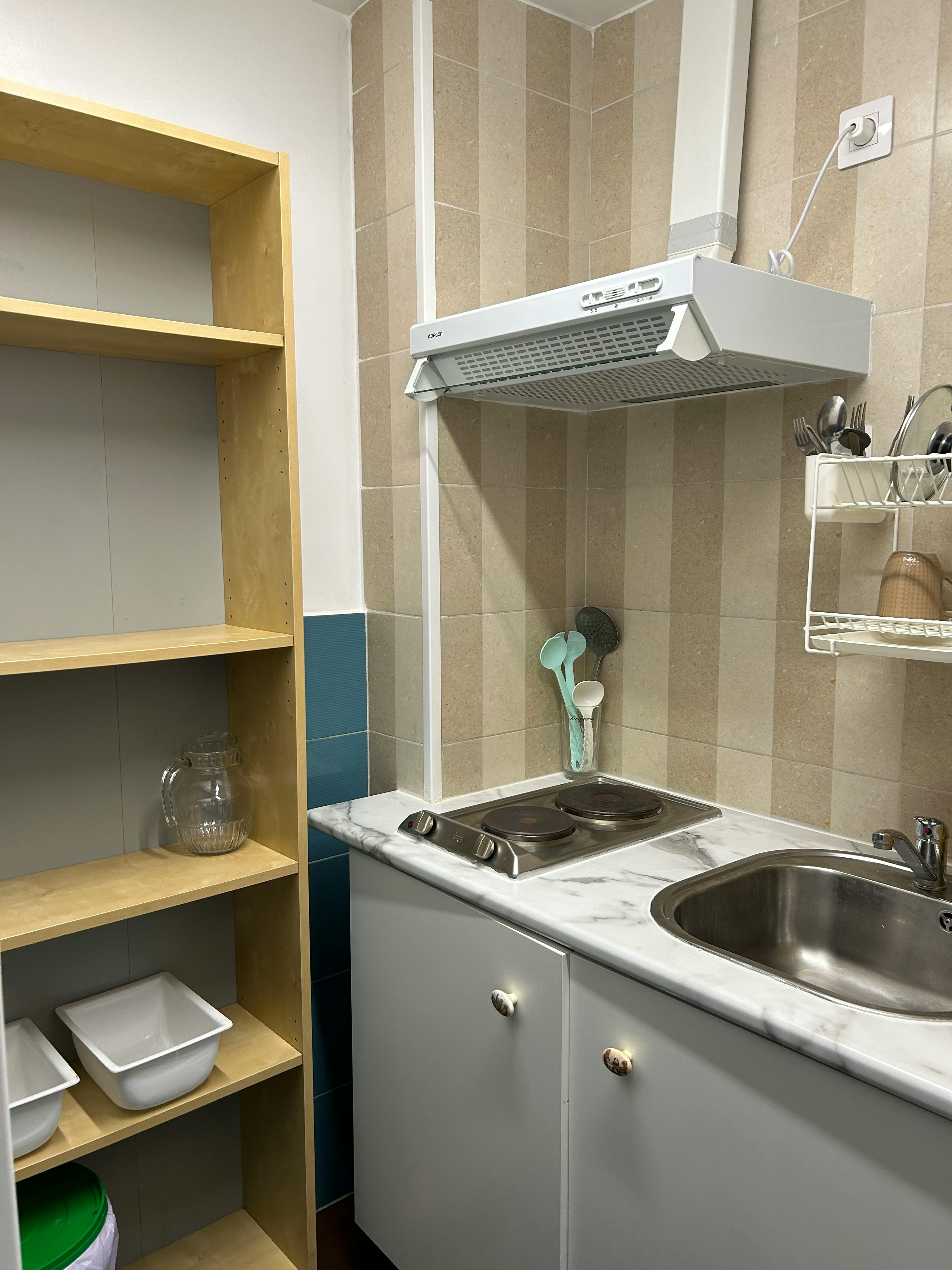 Apartment L'hospitalet De Llobregat — photo 1