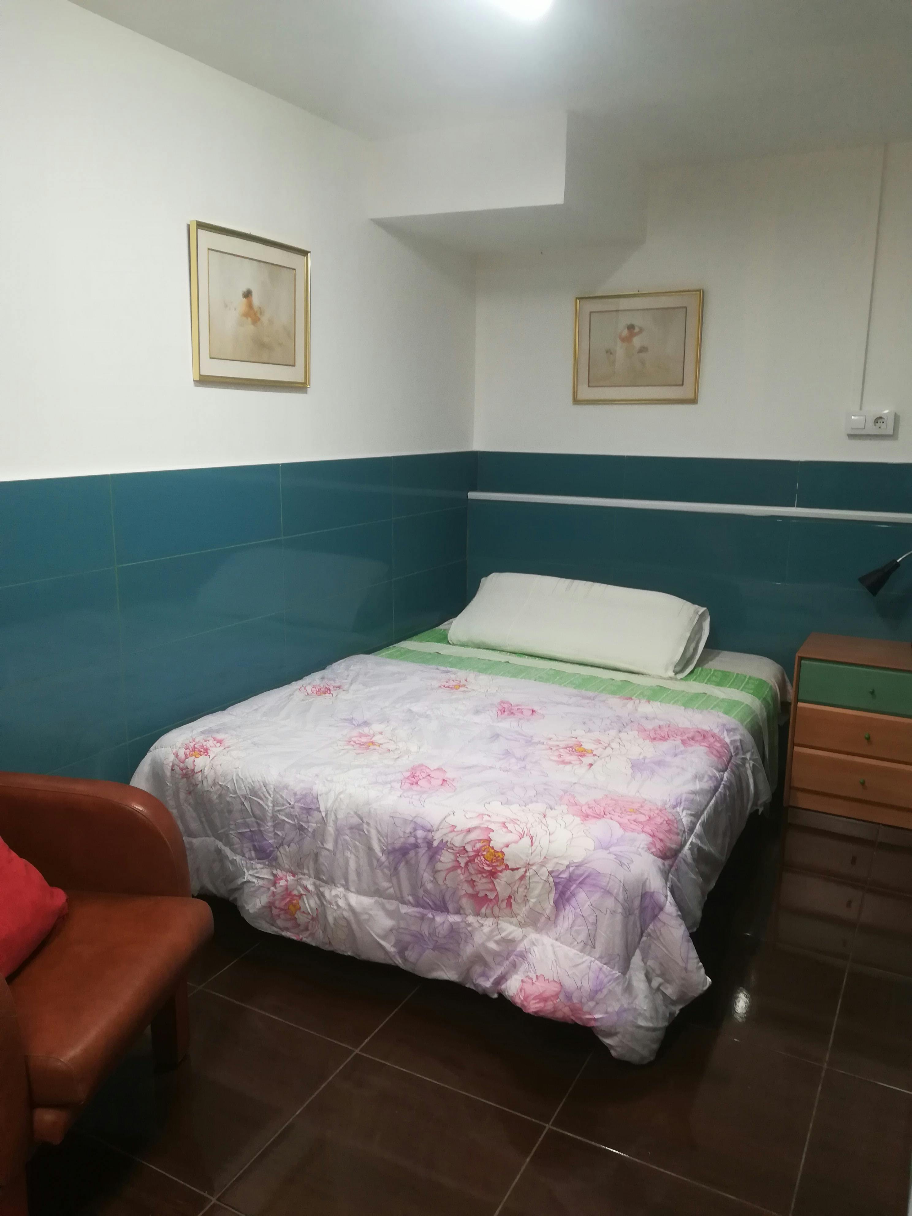 Apartment L'hospitalet De Llobregat — photo 1