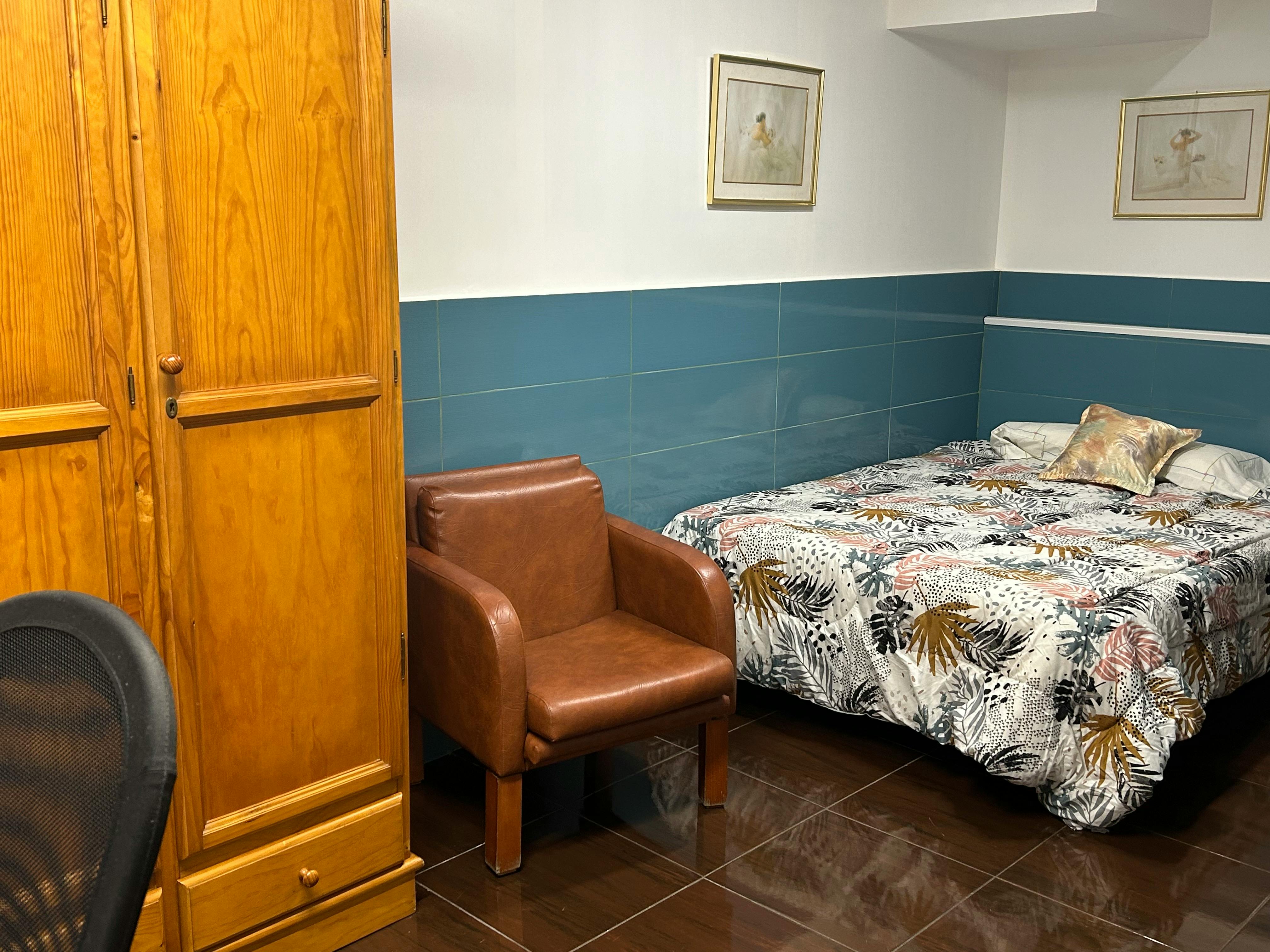 Apartment L'hospitalet De Llobregat — photo 18