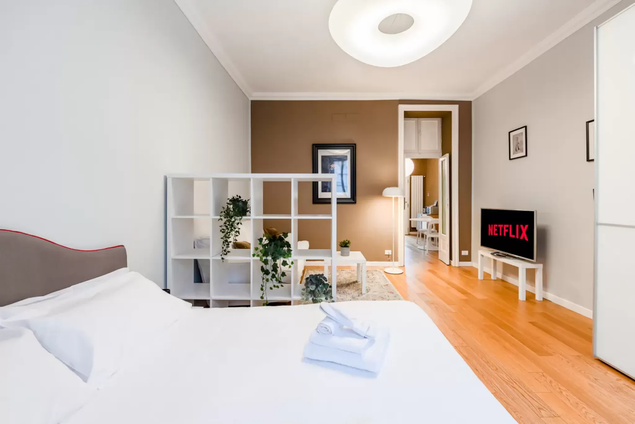 Via Bramante, Milan preview