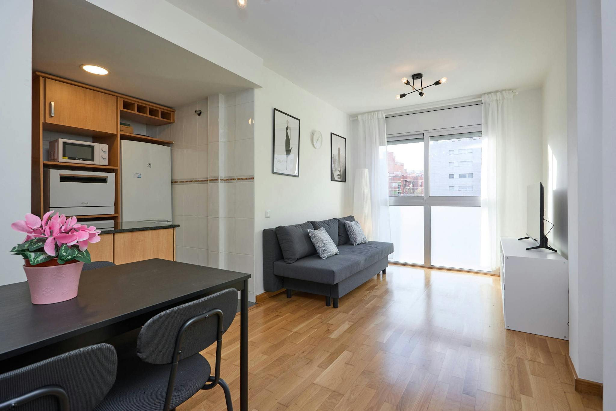 Carrer Occident, L'Hospitalet de Llobregat preview