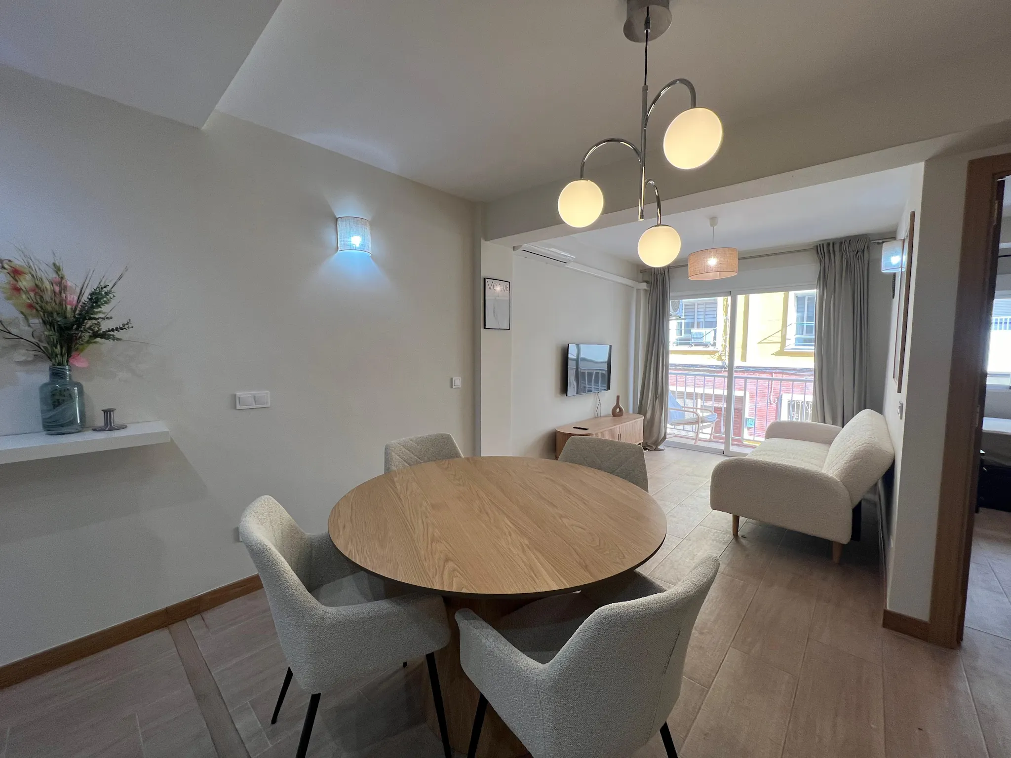3-Bedroom Apartment in Carrer Guillem Escrivà, Valencia (1623324) ROOM 2