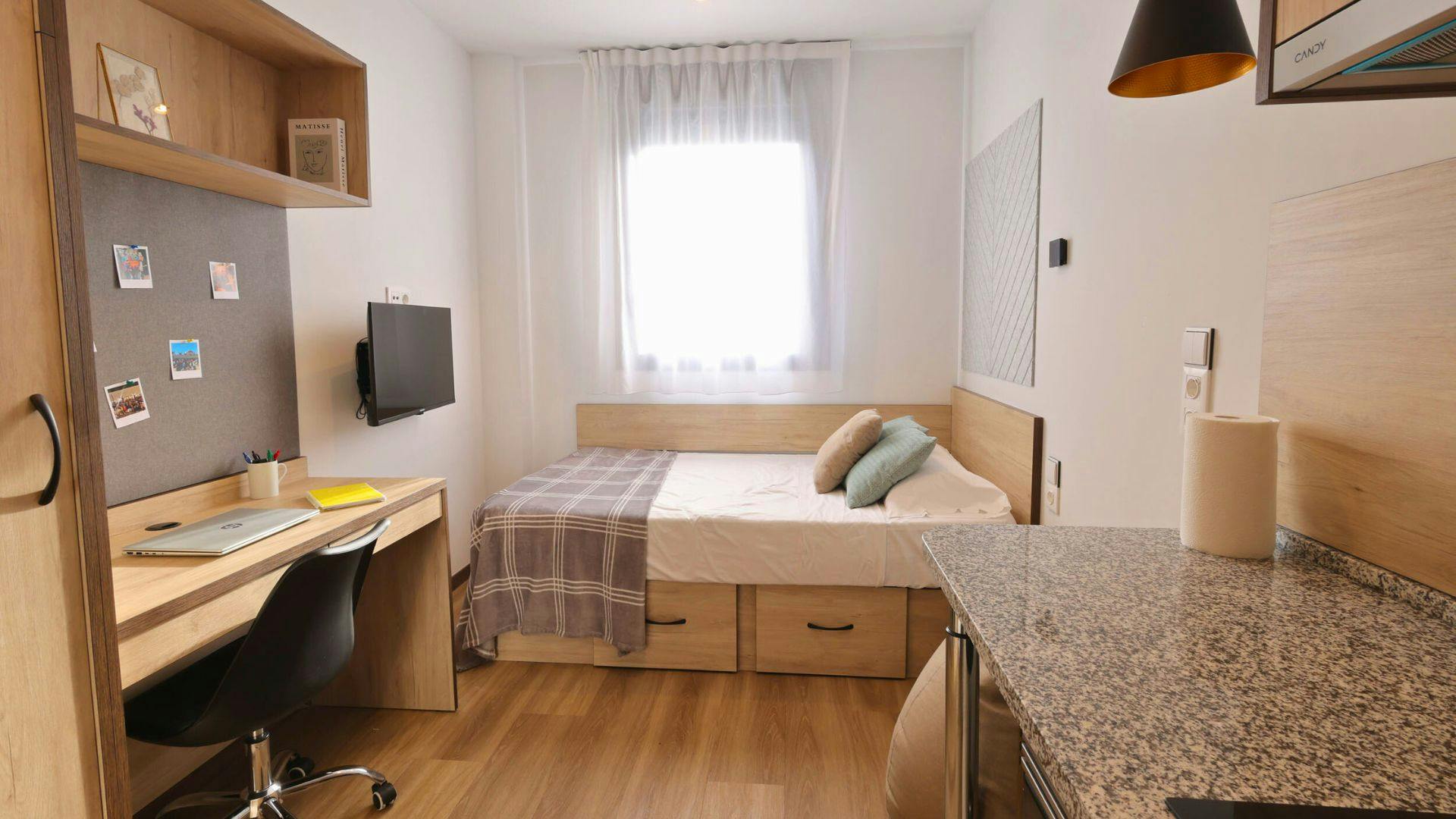 Studio à louer pour 610 €/mois à Pamplona, Travesía del Monte Monjardín