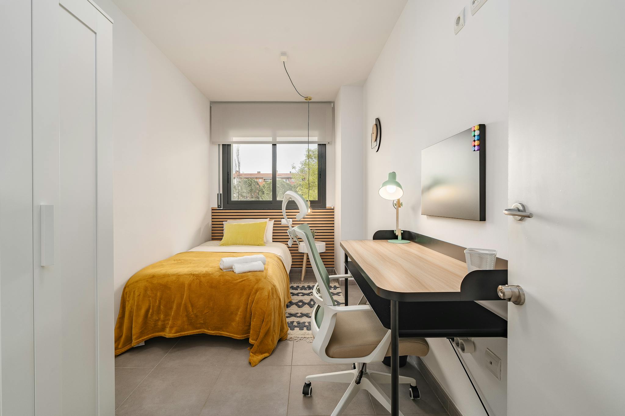 Plaça Creu de Coll Fava, Sant Cugat del Vallès preview