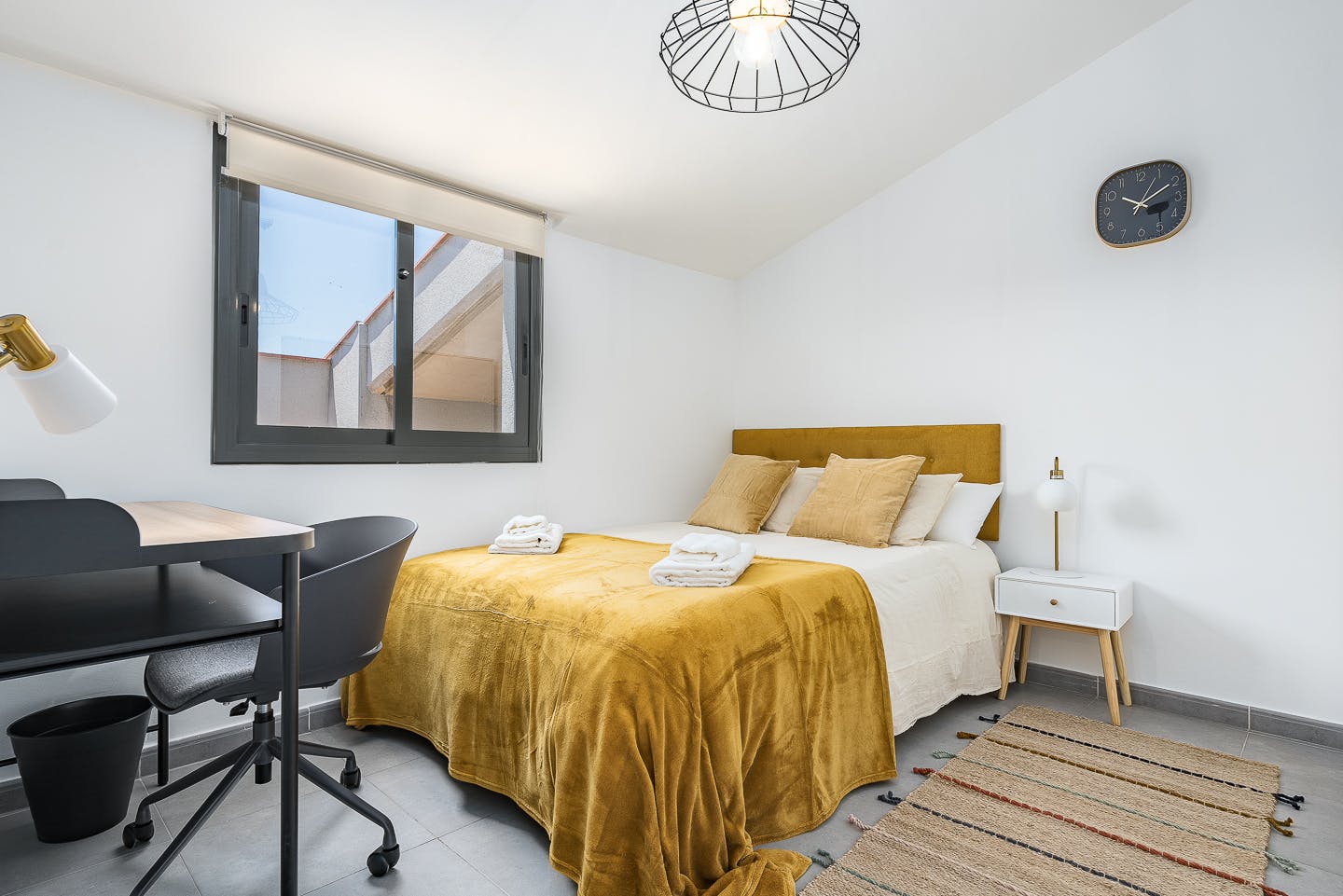 Plaça Creu de Coll Fava, Sant Cugat del Vallès preview