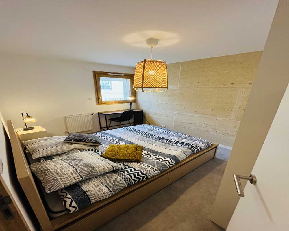 私人房间 正在以 €515 的月租出租，其位于 Caluire-et-Cuire, Place Victor Basch