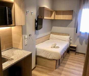 Studio for rent for €683 per month in Sevilla, Ramón Carande