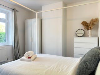 Apartment Crawley, 3 beds — photo 10