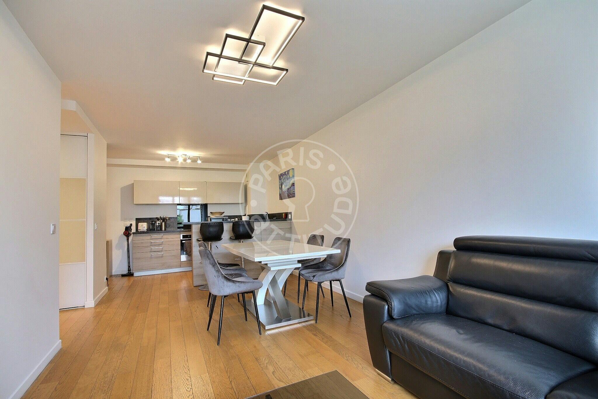 Appartement – Paris, Quartier Saint-Ambroise - Plus