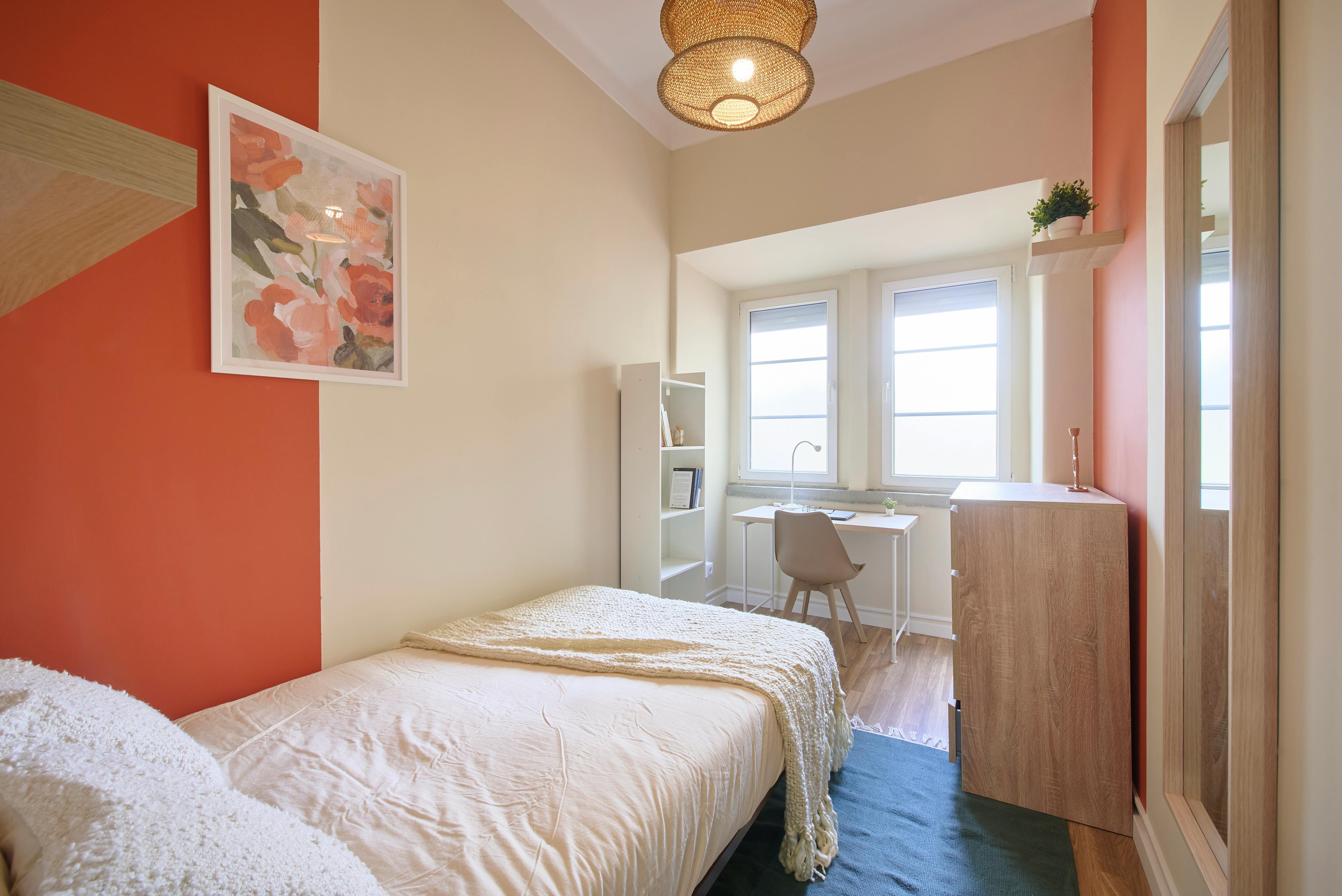 Private room for rent for €675 per month in Lisbon, Avenida António Augusto de Aguiar