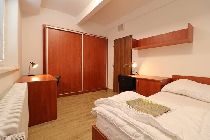 Apartment for rent for €606 per month in Hlavní město Praha, Hartigova