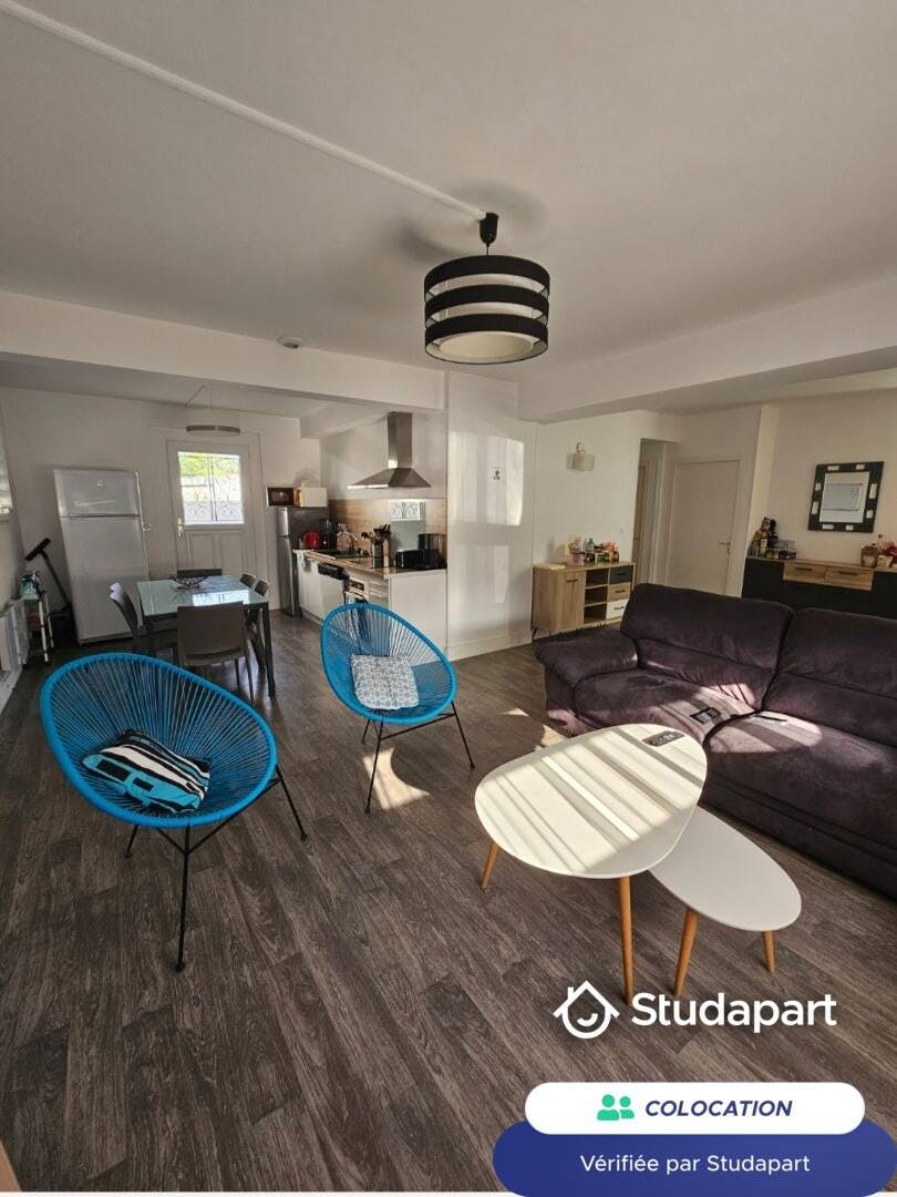 Chambre privée à louer pour 400 €/mois à La Roche-sur-Yon, Boulevard Réaumur