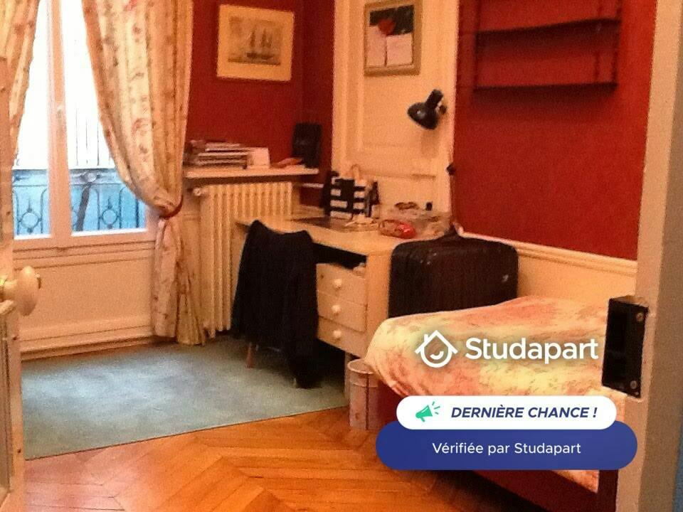 Private room for rent on Rue Andrieux, Paris - Vue 3