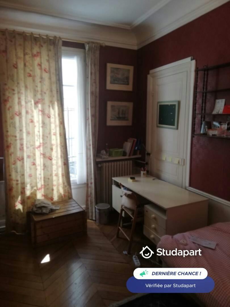 Private room for rent on Rue Andrieux, Paris - Vue 5