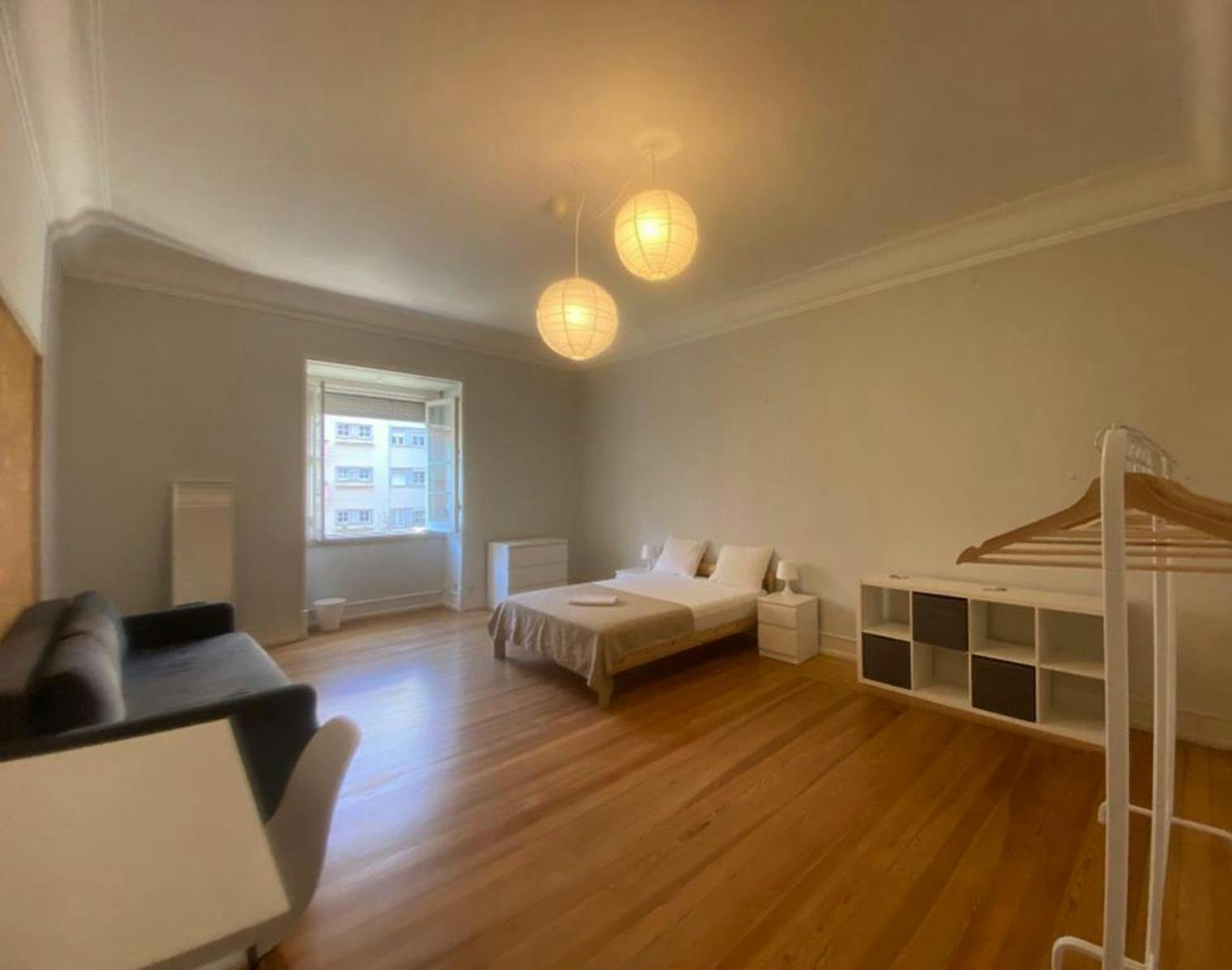 Avenida Visconde de Valmor, Lisbon preview