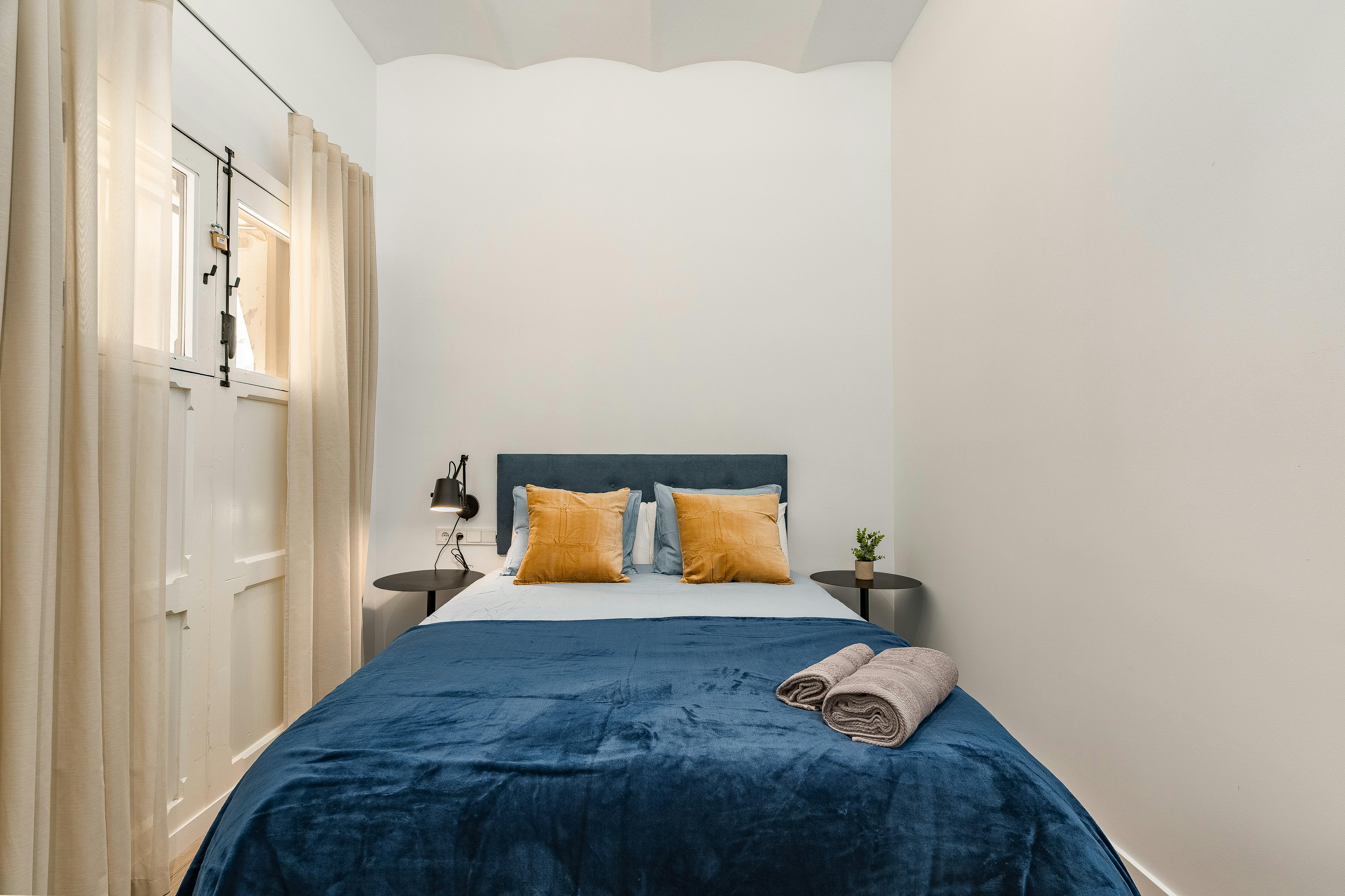 Double room Barcelona, 1 bed, 9m² — photo 19