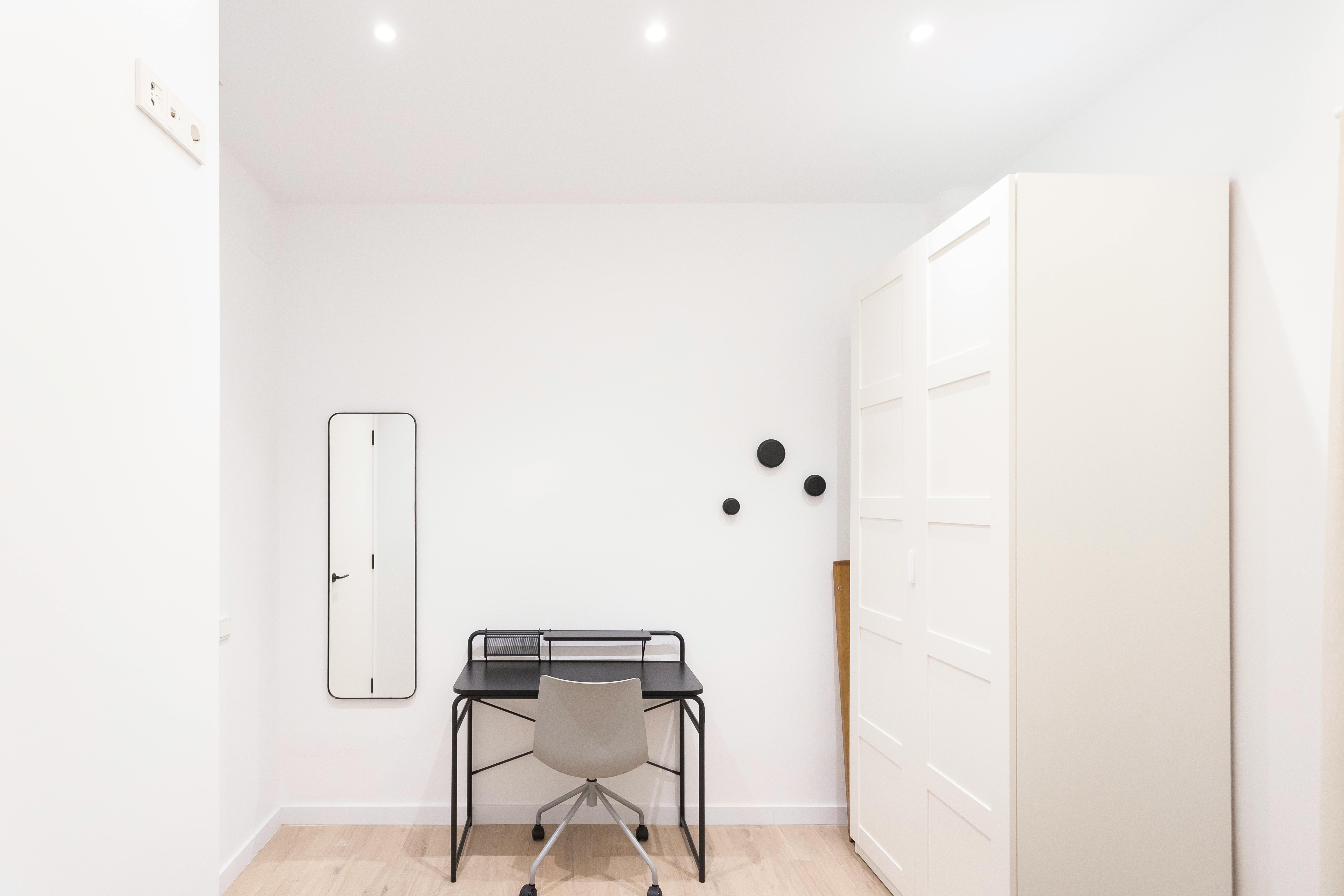 Double room Barcelona, 1 bed, 9m² — photo 6