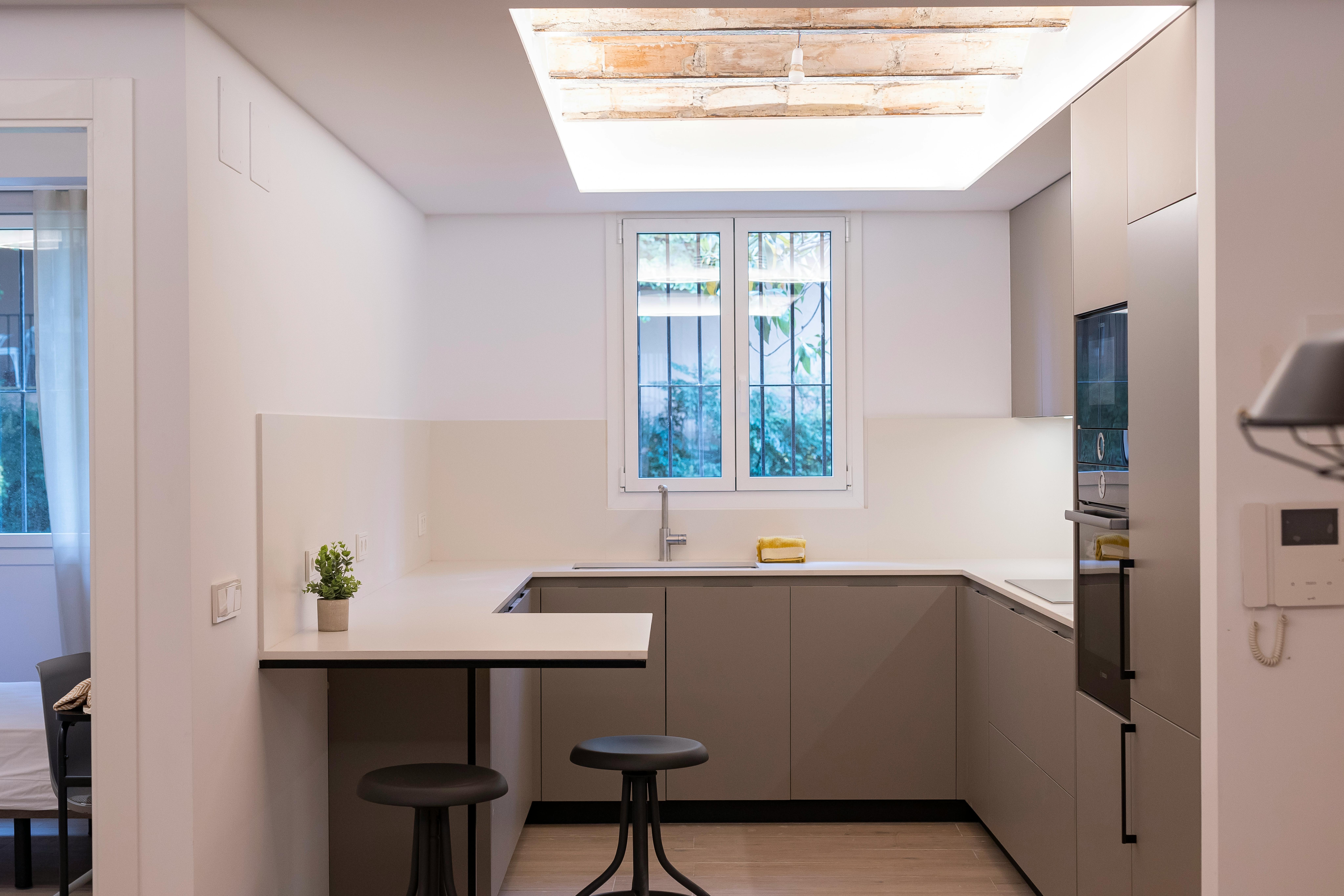 Double room Barcelona, 1 bed, 9m² — photo 7