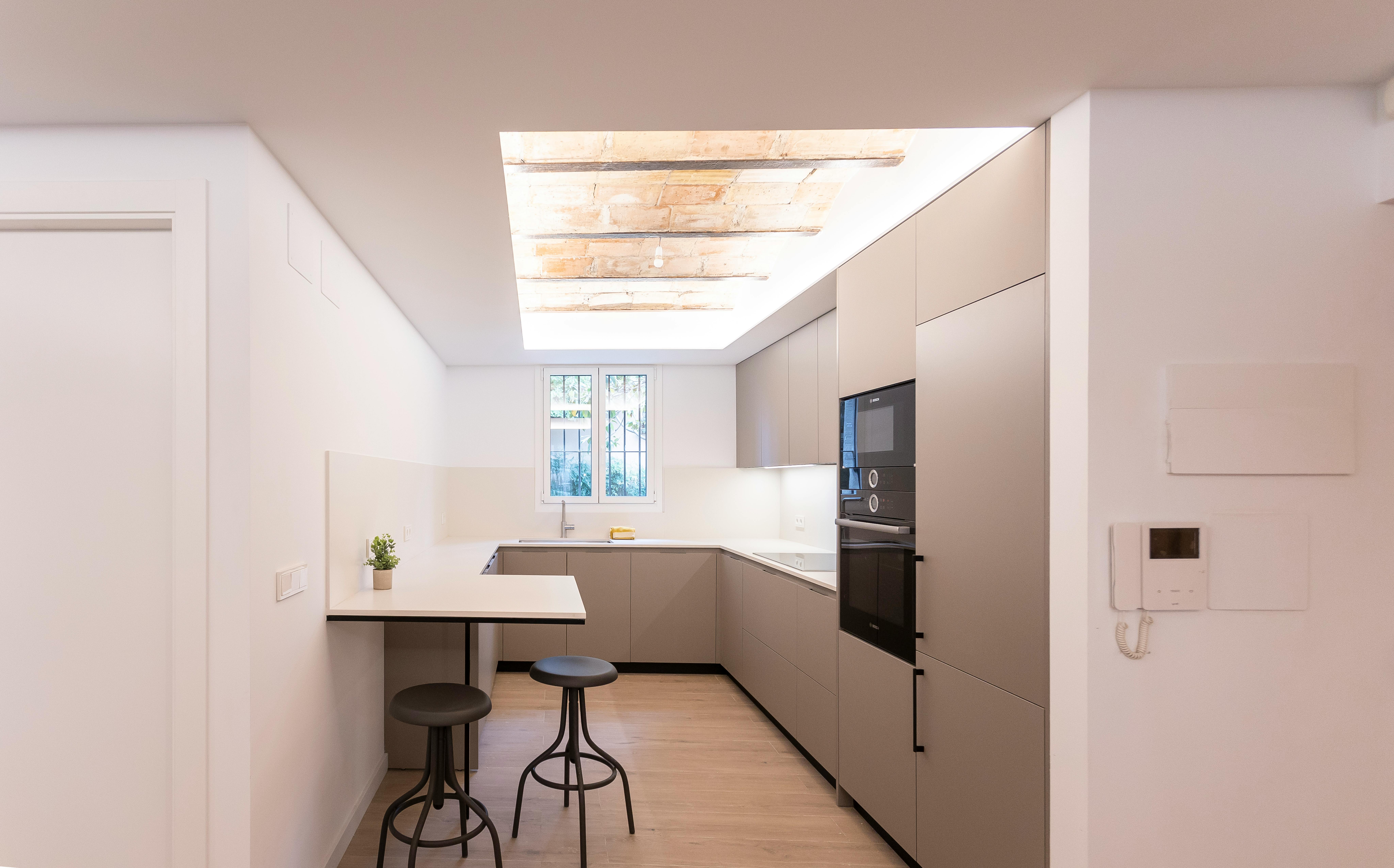 Double room Barcelona, 1 bed, 9m² — photo 8