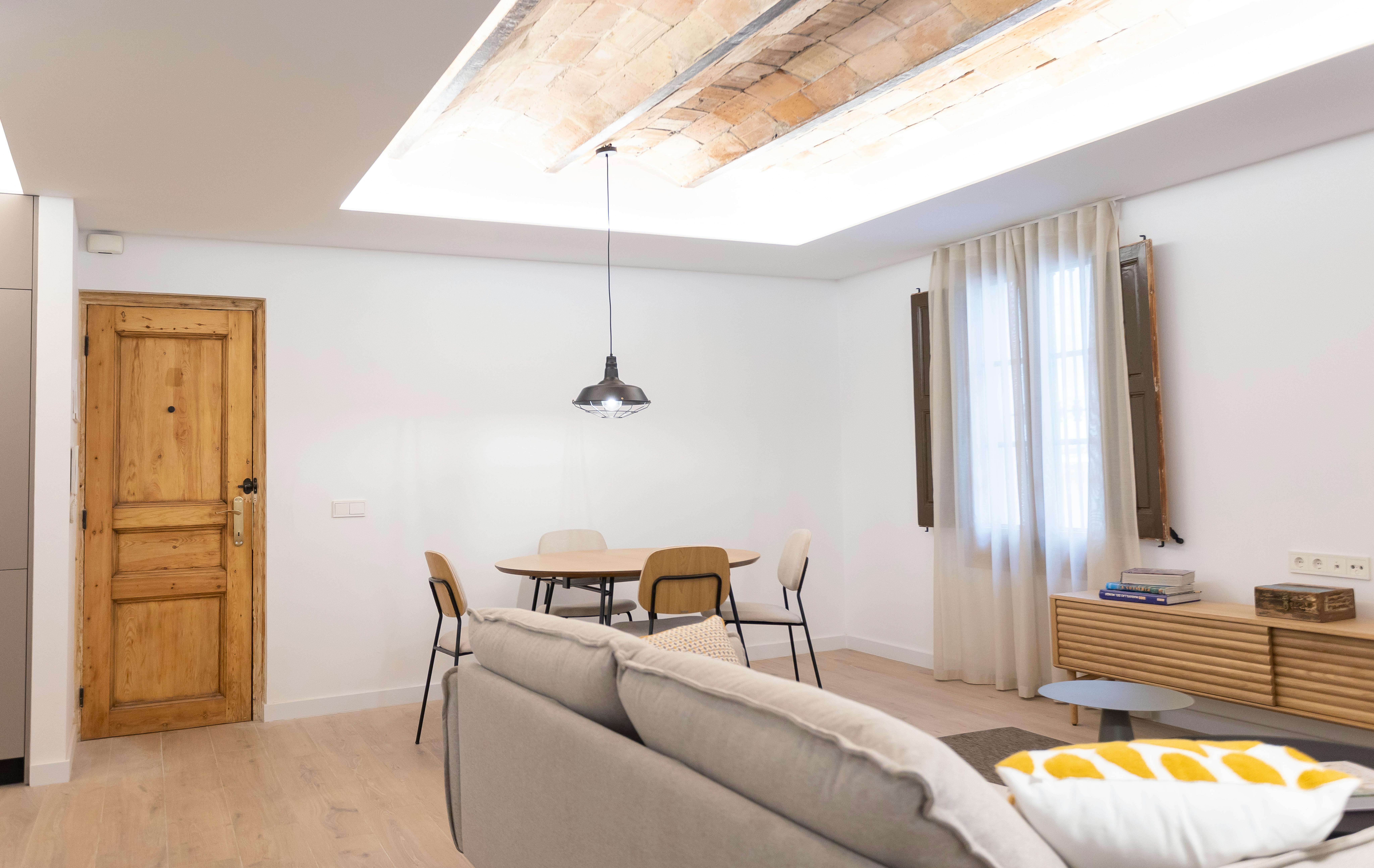 Double room Barcelona, 1 bed, 9m² — photo 5