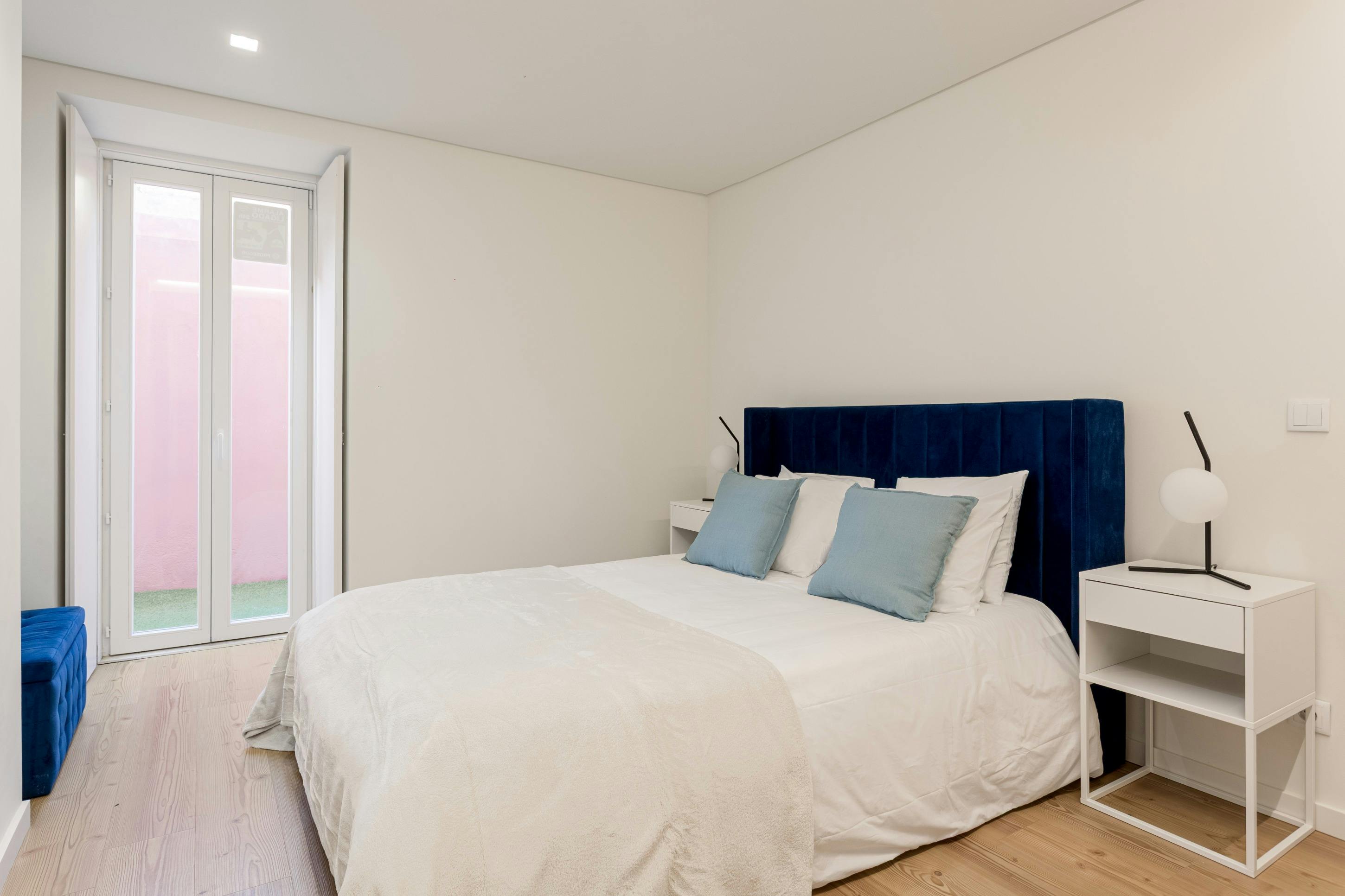 Apartment for rent for €2,306 per month in Lisbon, Travessa do Pardal