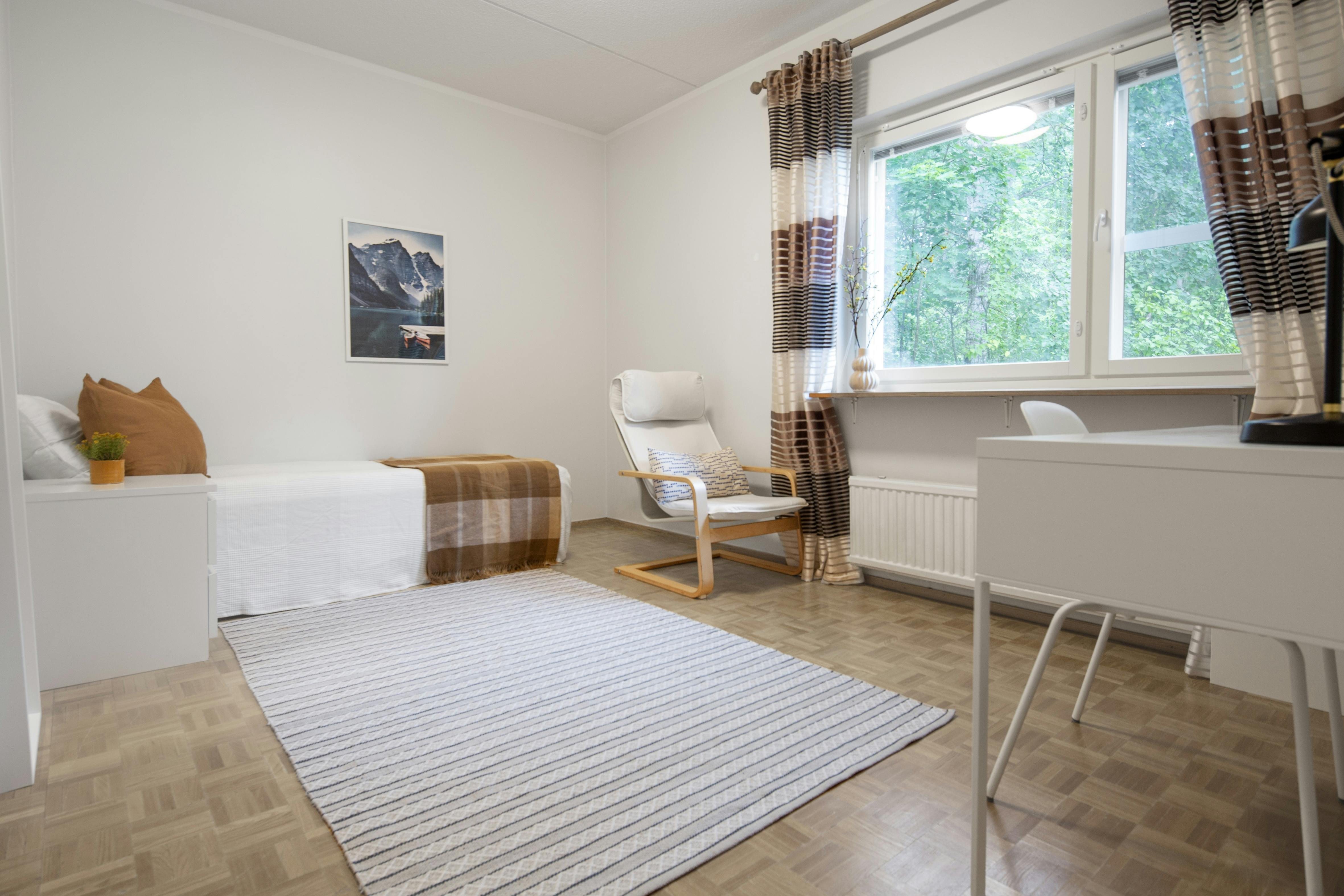 Отдельная комната сдается в аренду за 649 € в месяц в Helsinki, Klaneettitie