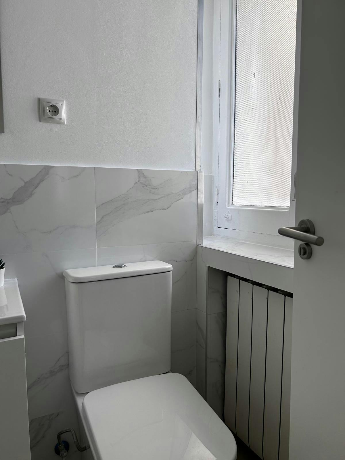 Double room Madrid, 1 bed, 15m² — photo 7