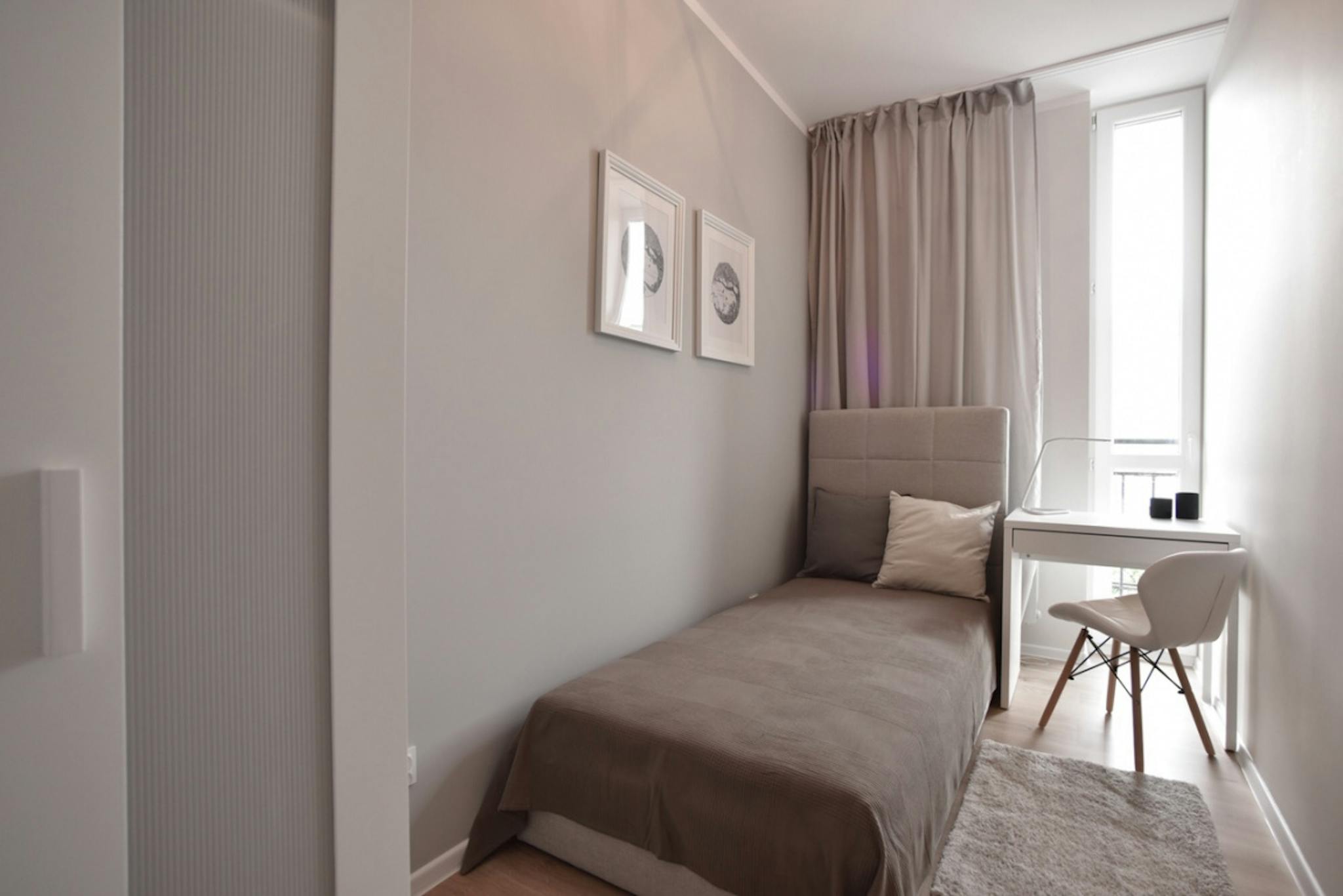 Aleja Niepodległości, Warsaw preview