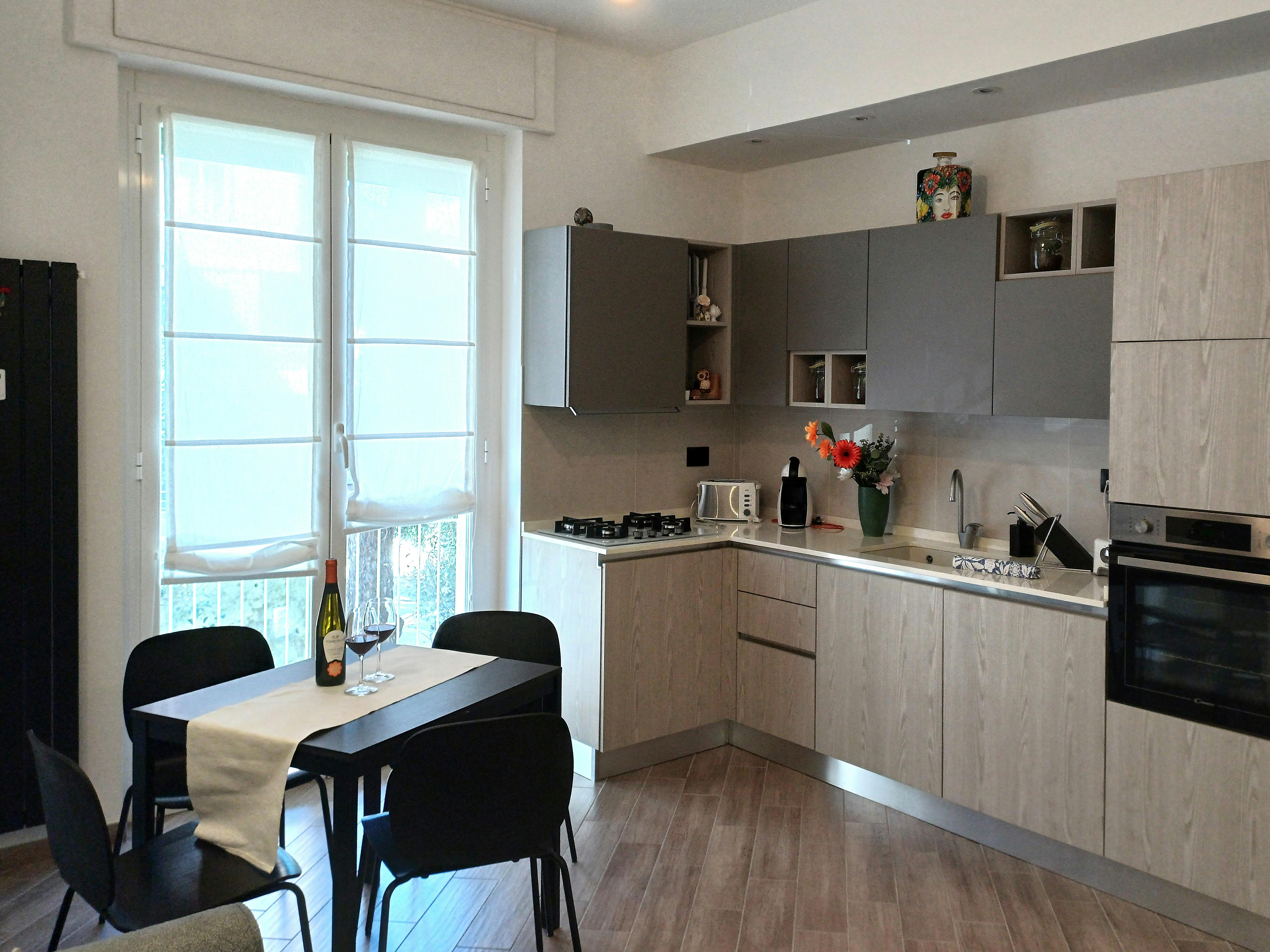 Квартира за оренду для 3 132 EUR на місяць у Genoa, Via Angelo Orsini