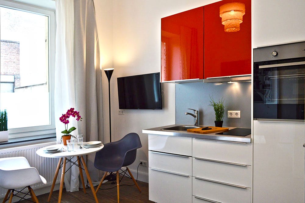 单间公寓 正在以 €1,095 的月租出租，其位于 Köln, Moselstraße