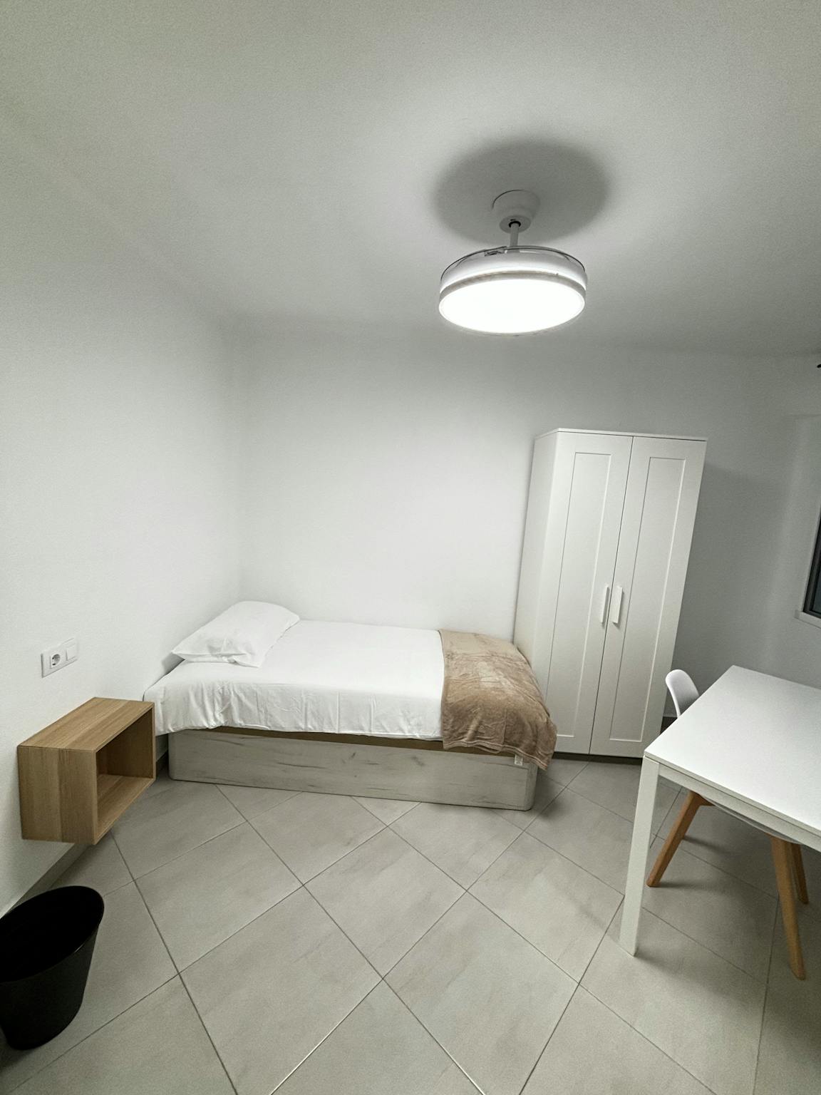 Calle Juan XXIII, Manises preview