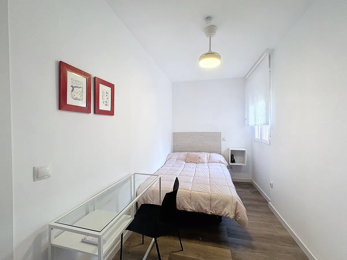 2-Bedroom Apartment in Calle San Ambrosio, Madrid (1624601) ROOM