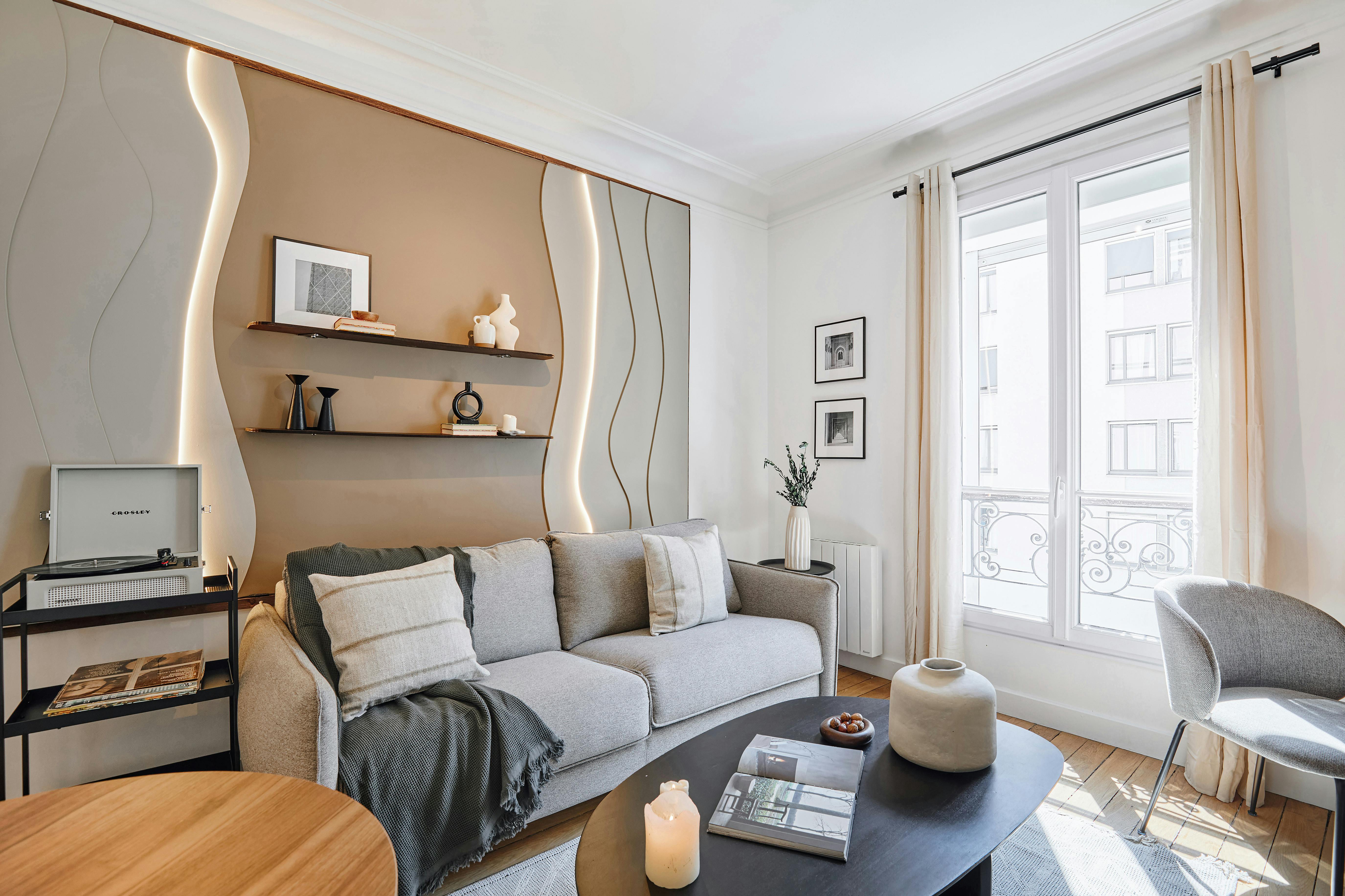 Apartment for rent for €2,149 per month in Paris, Rue Robert Fleury
