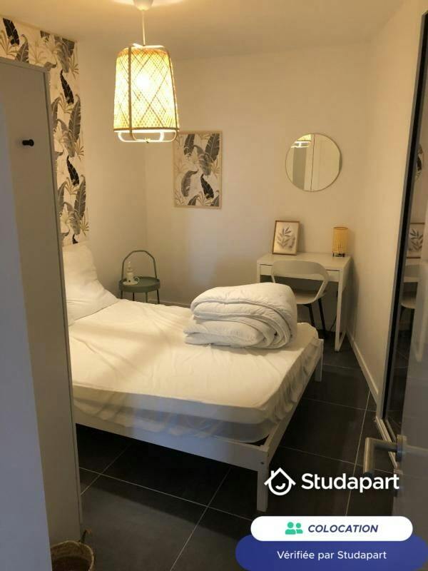Private room for rent on Rue de la Compagnie du Midi, Bordeaux - Plus
