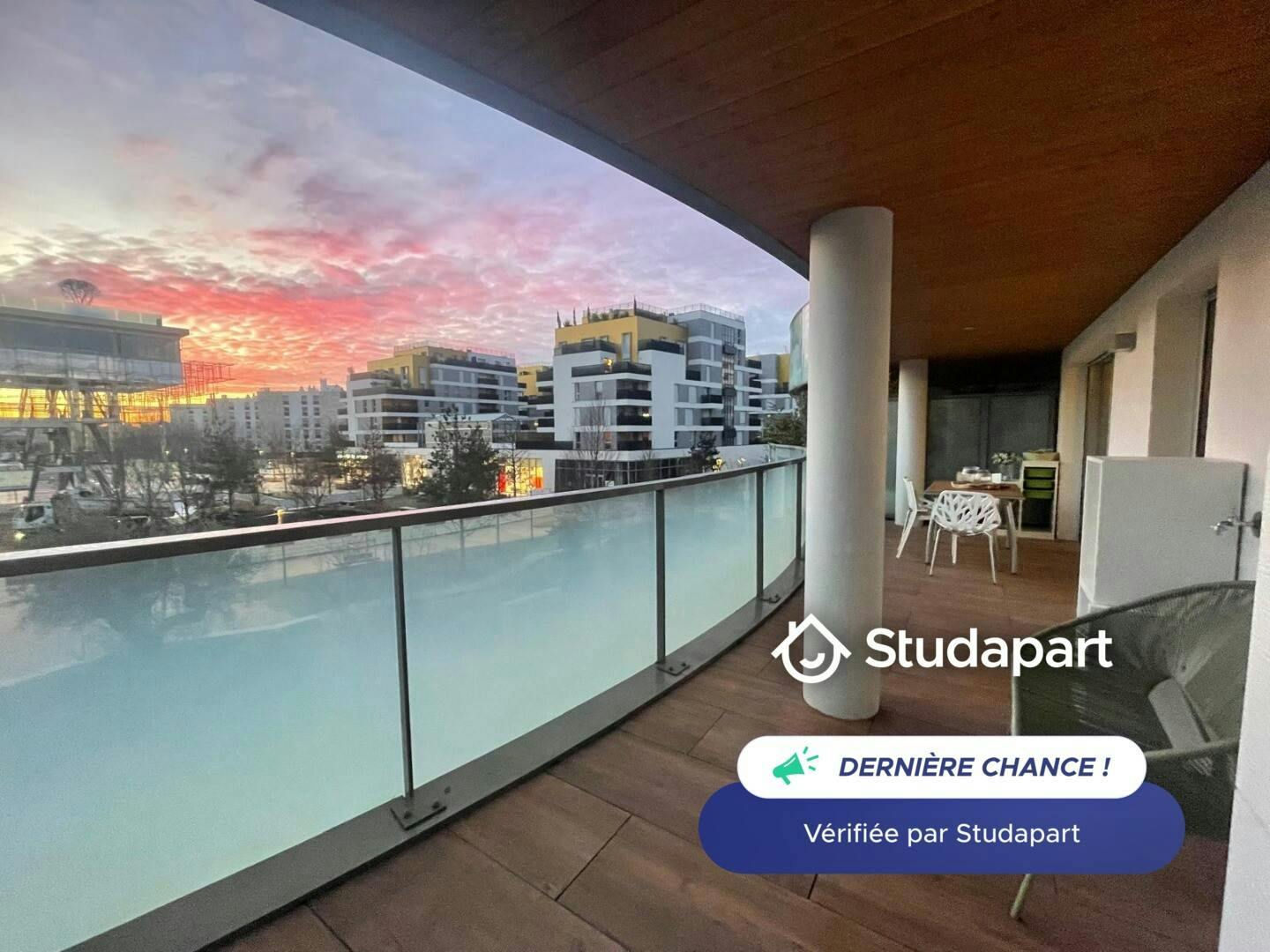 Private room for rent for €705 per month in Rueil-Malmaison, Rue Louise Baumel