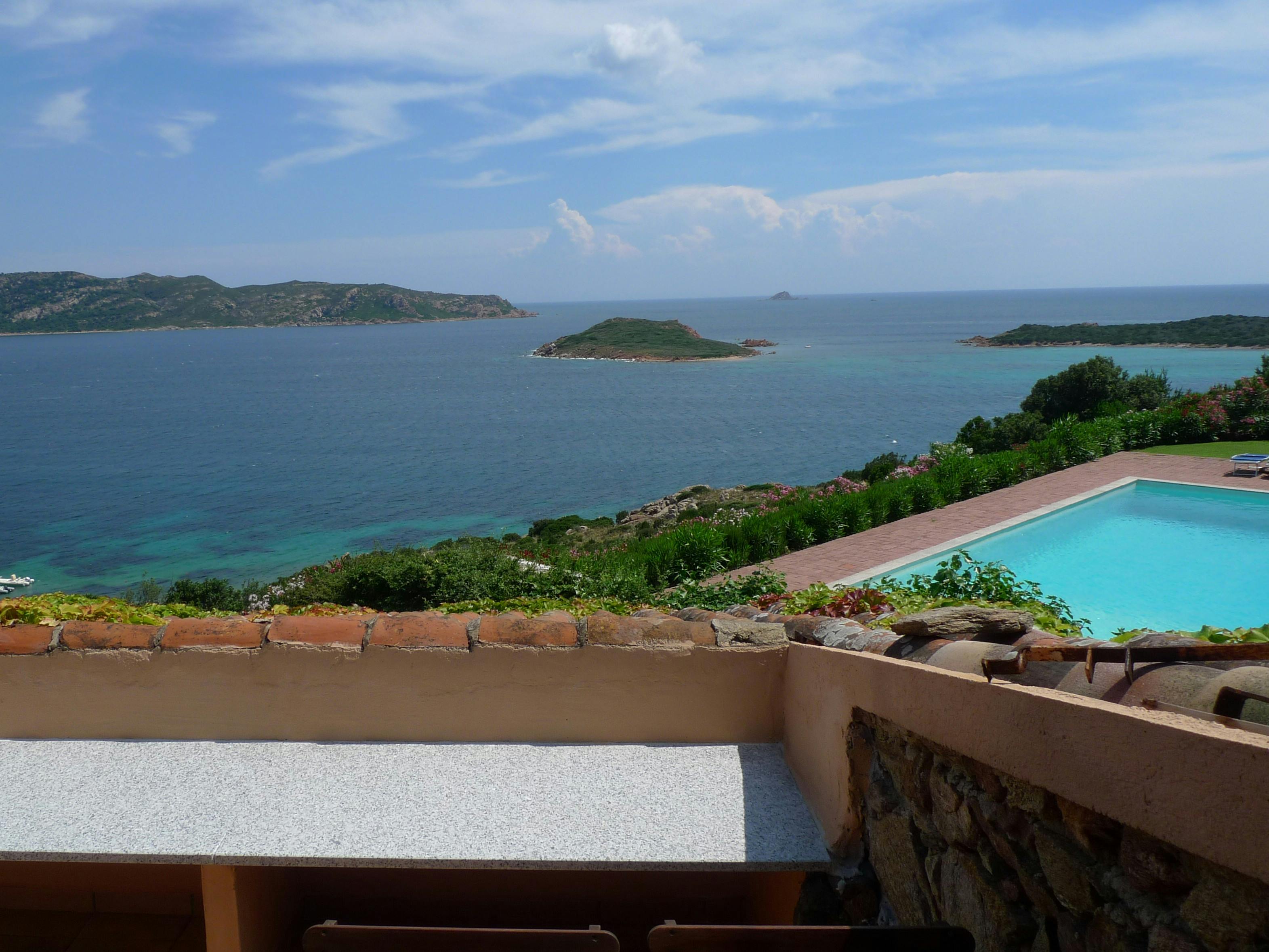 Квартира за оренду для 5 577 EUR на місяць у San Teodoro, traversa via capo coda cavallo