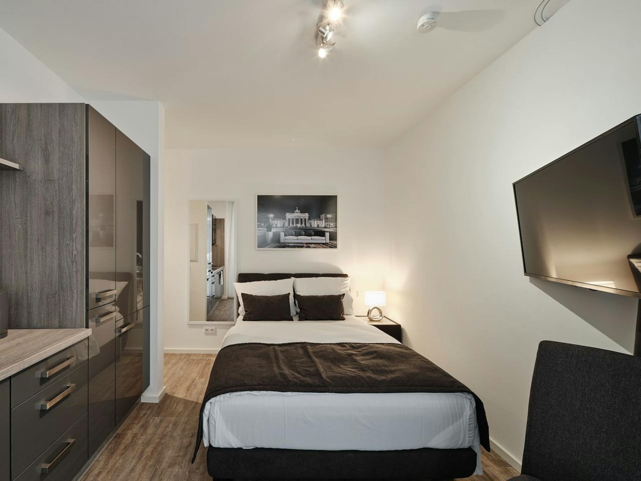 Brunnenstraße, Berlin preview