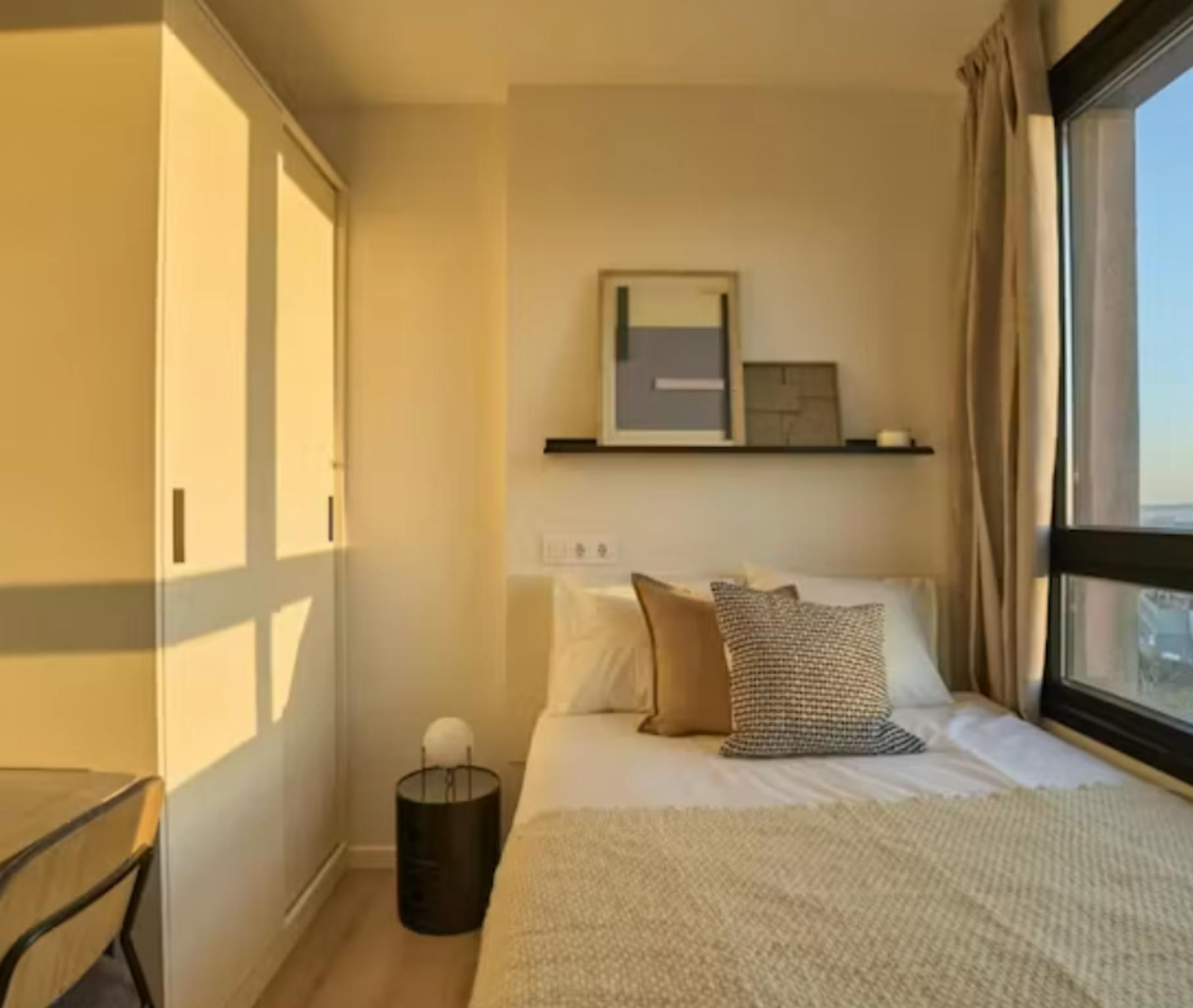 Calle del Aguacate, Madrid preview