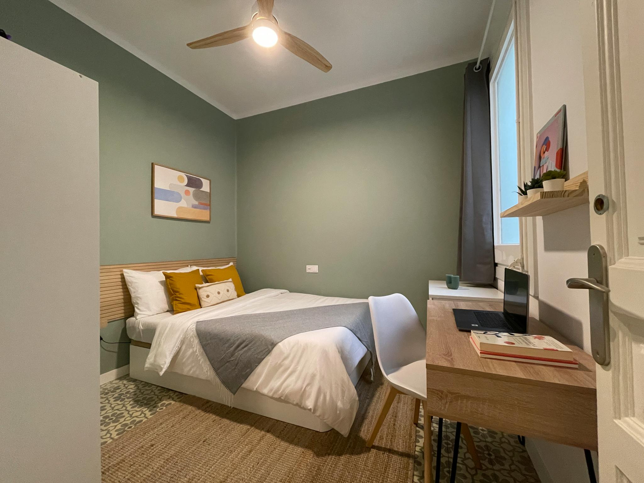 Carrer de Calàbria, Barcelona preview