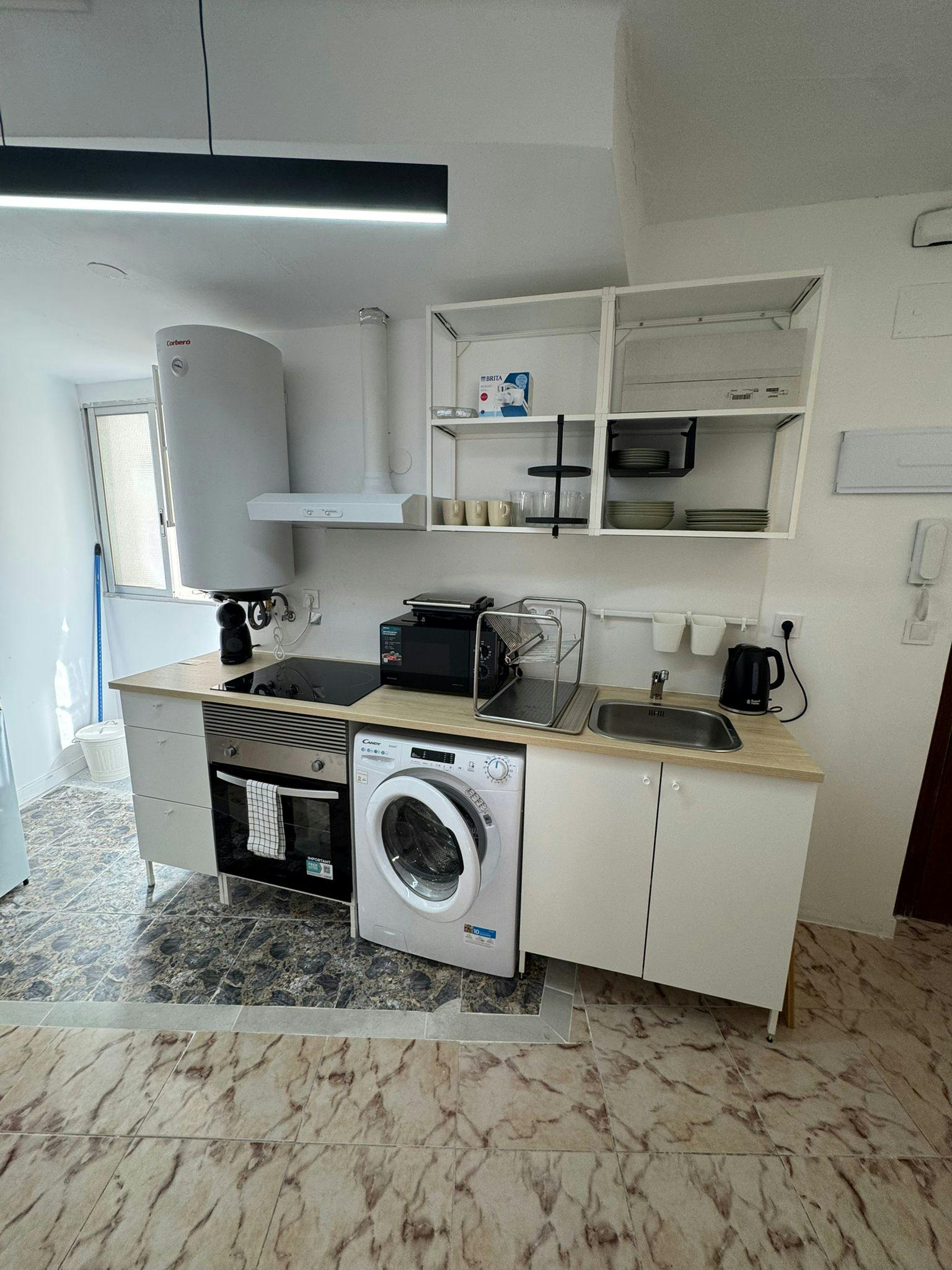 Single room Xirivella, 1 bed, 6m² — photo 8