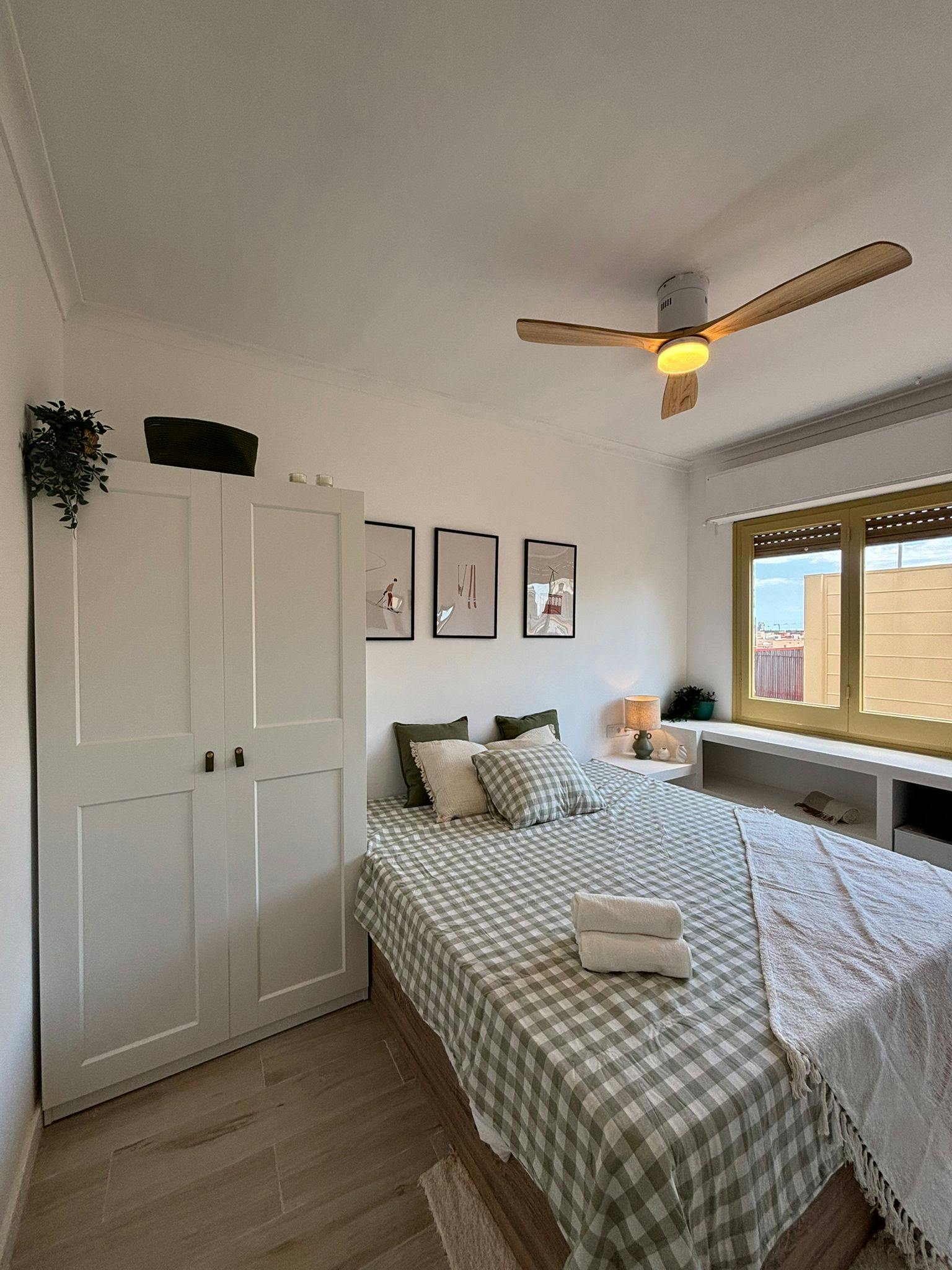 Single room Barcelona, 1 bed, 14m² — photo 1